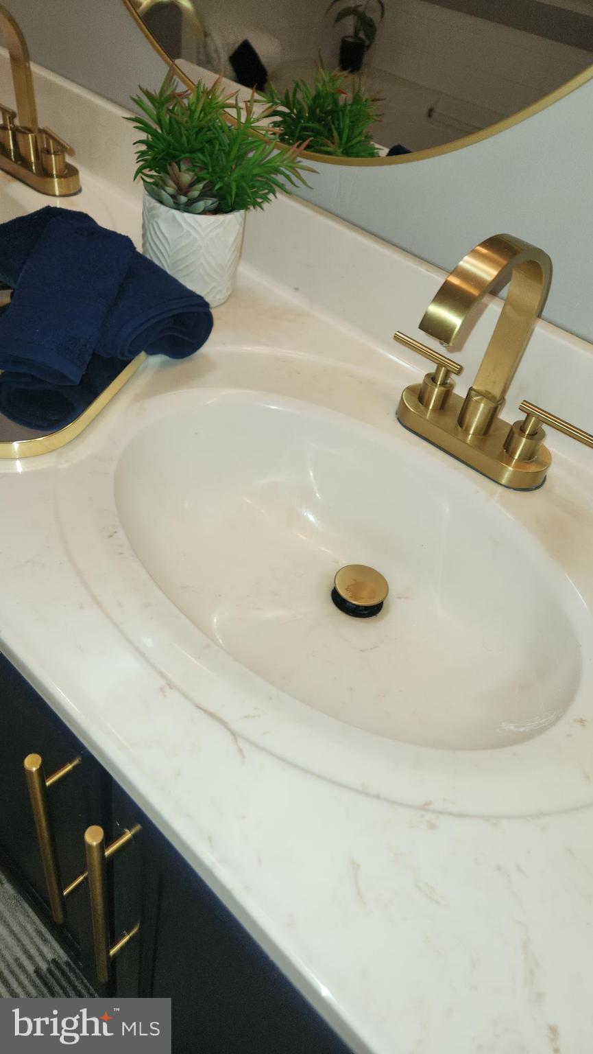 THOMPSON ESTATES - Residential