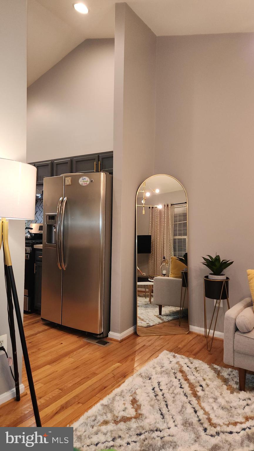 THOMPSON ESTATES - Residential