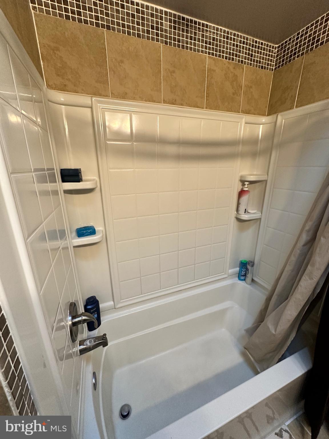 MAYFAIR (WEST) - Residential