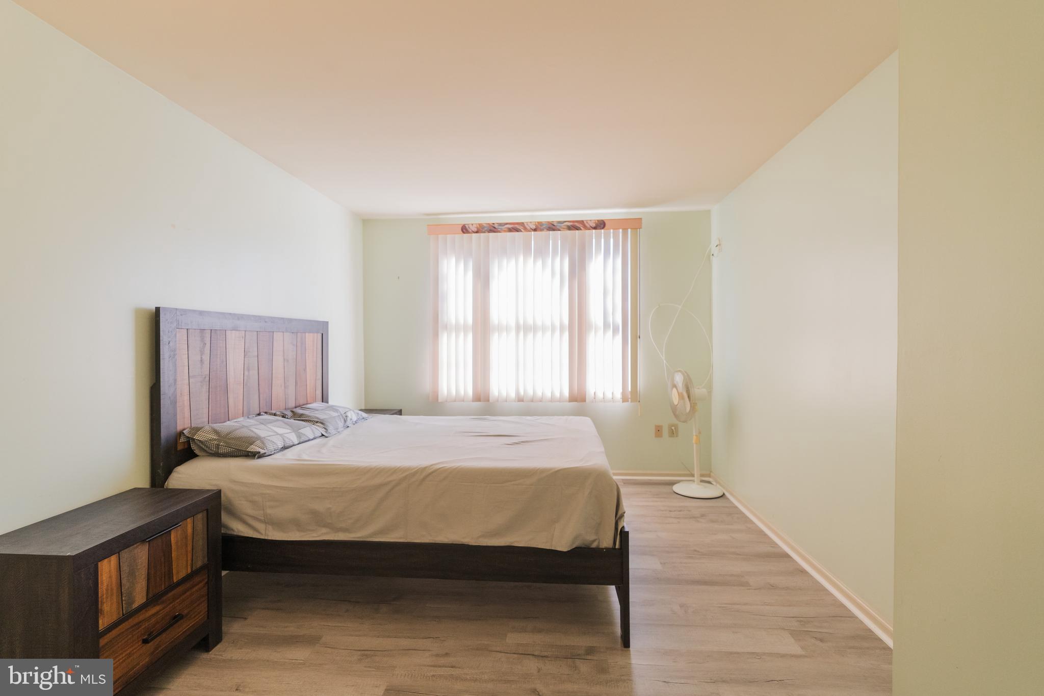 WARRINGTON HUNT - Residential Lease