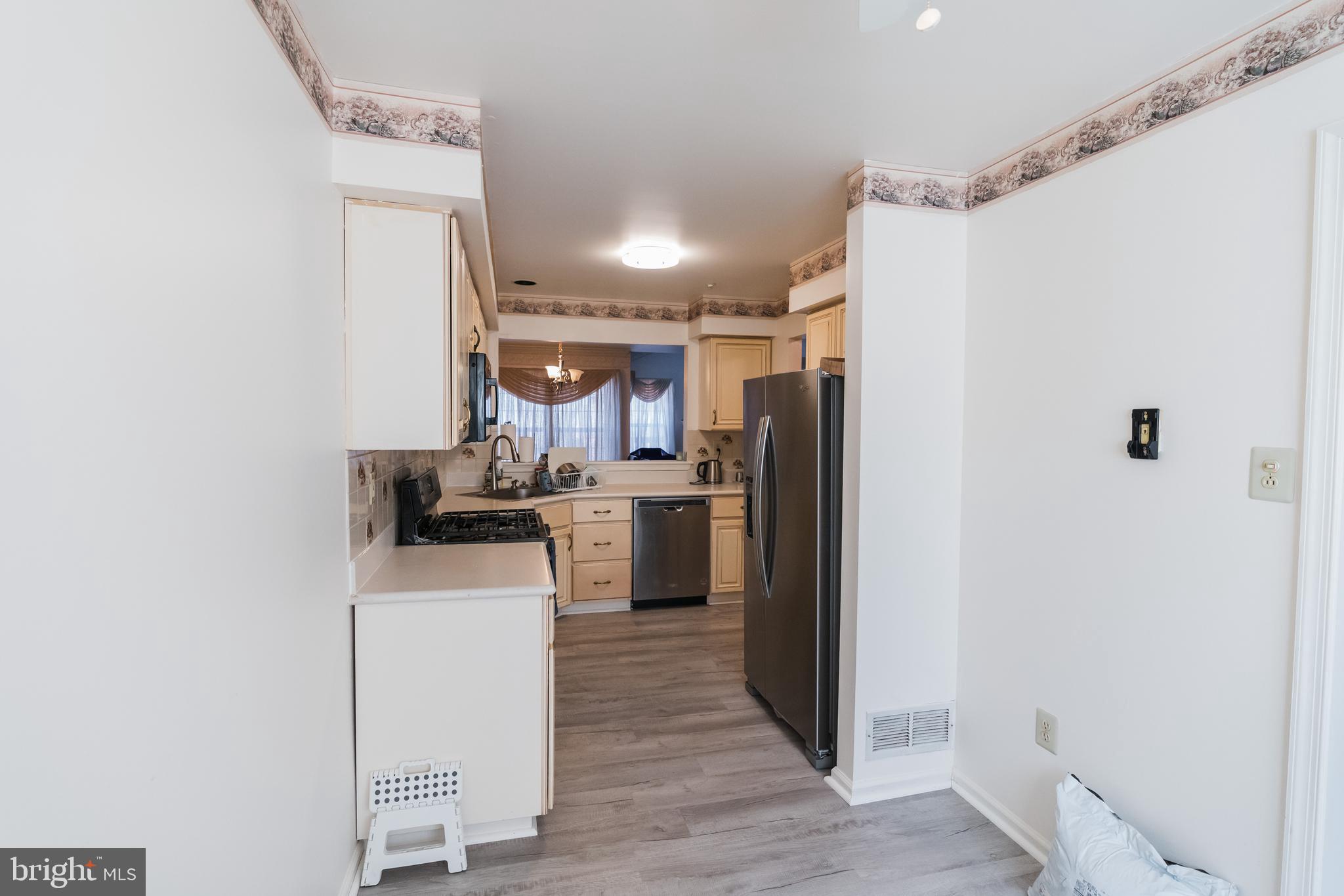 WARRINGTON HUNT - Residential Lease