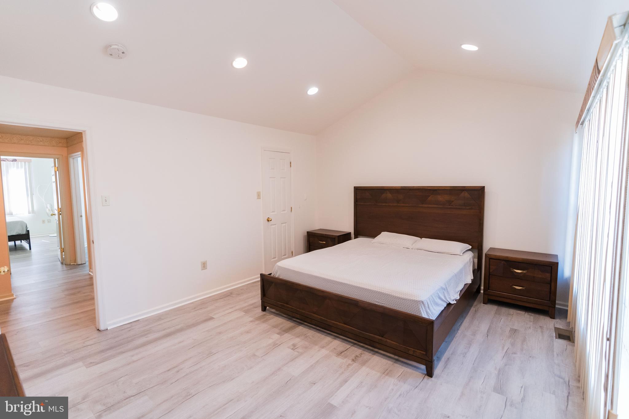 WARRINGTON HUNT - Residential Lease