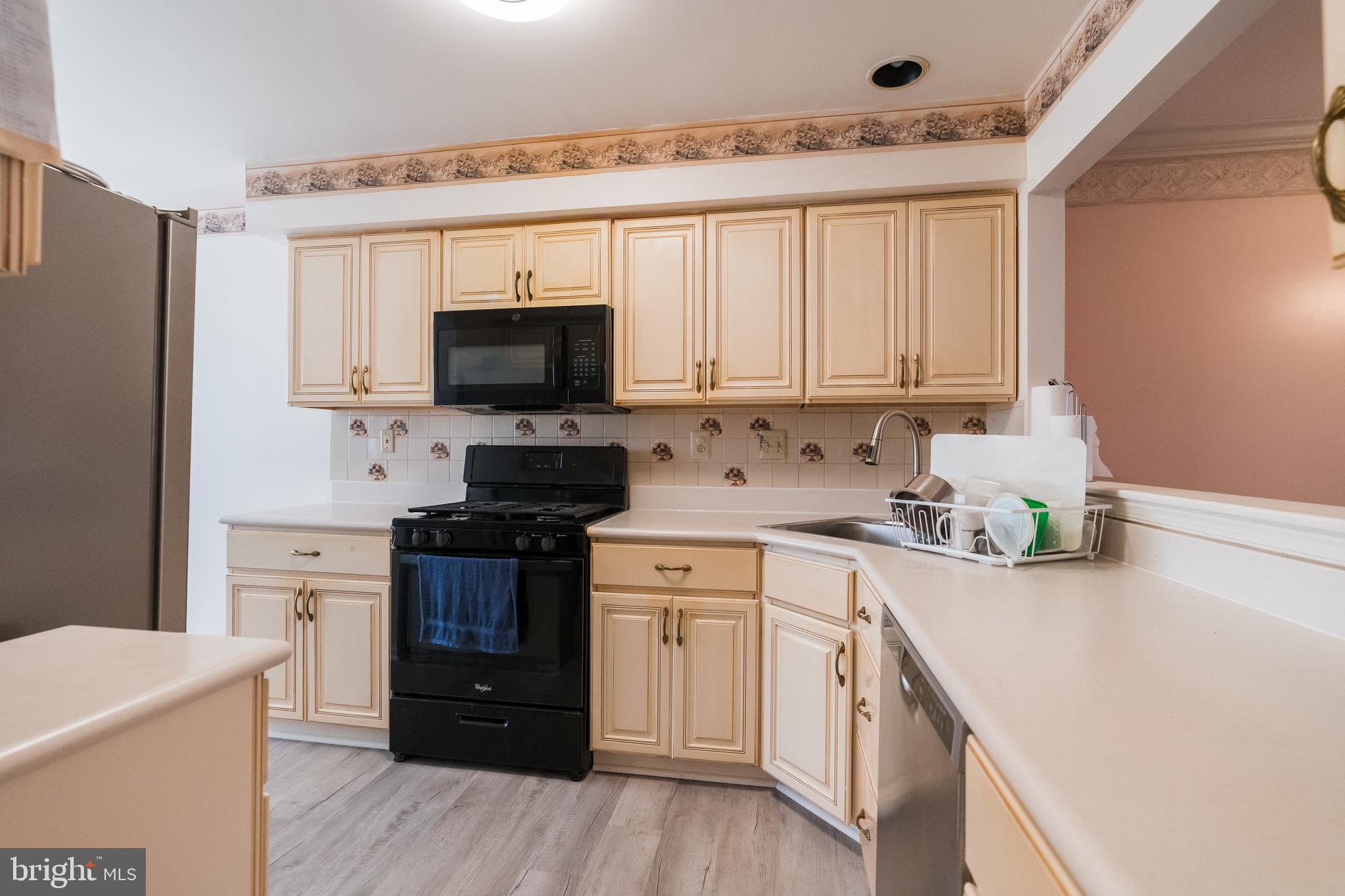 WARRINGTON HUNT - Residential Lease