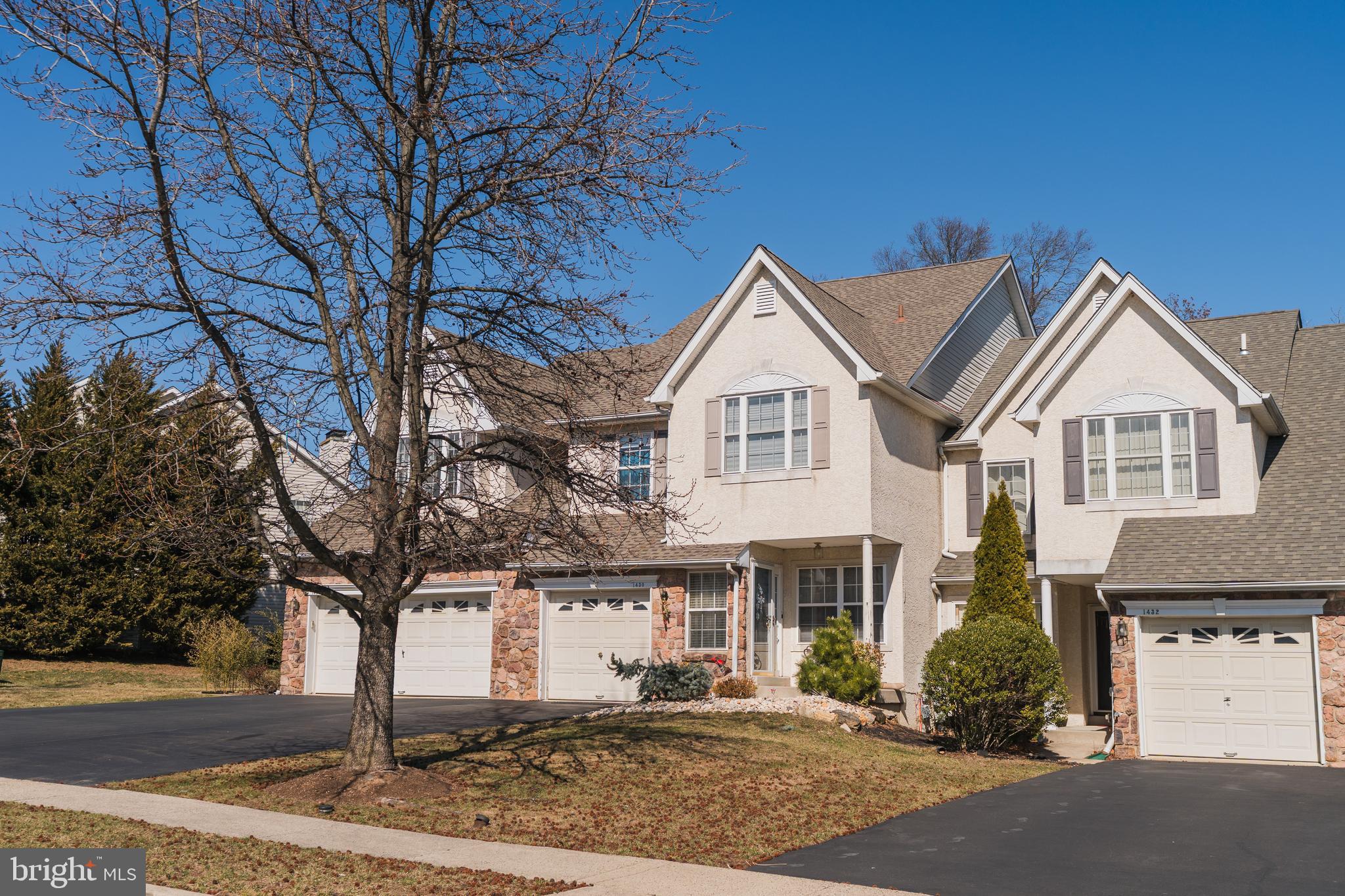 WARRINGTON HUNT - Residential Lease