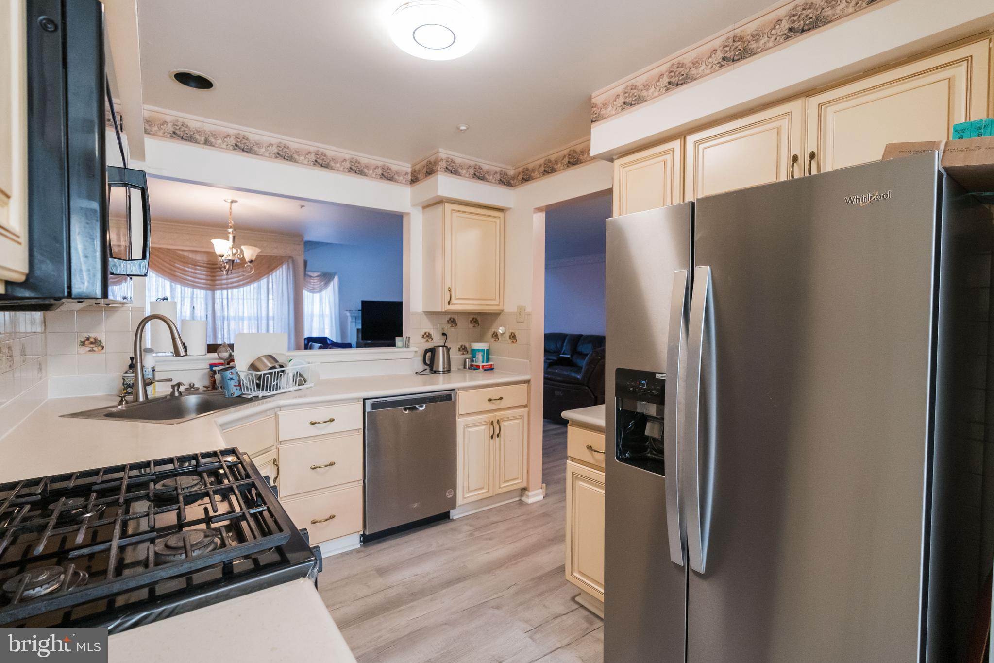 WARRINGTON HUNT - Residential Lease