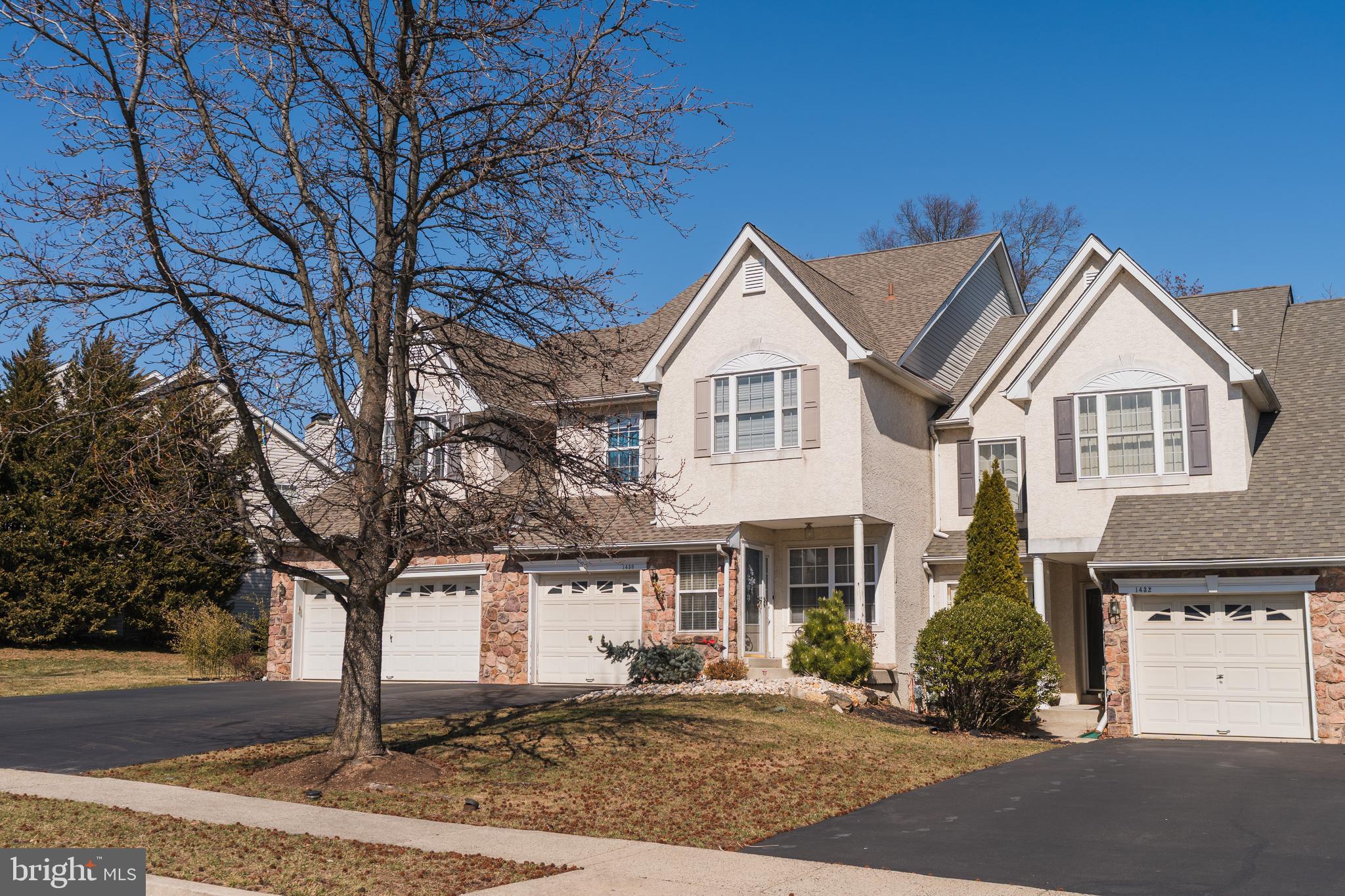 WARRINGTON HUNT - Residential Lease