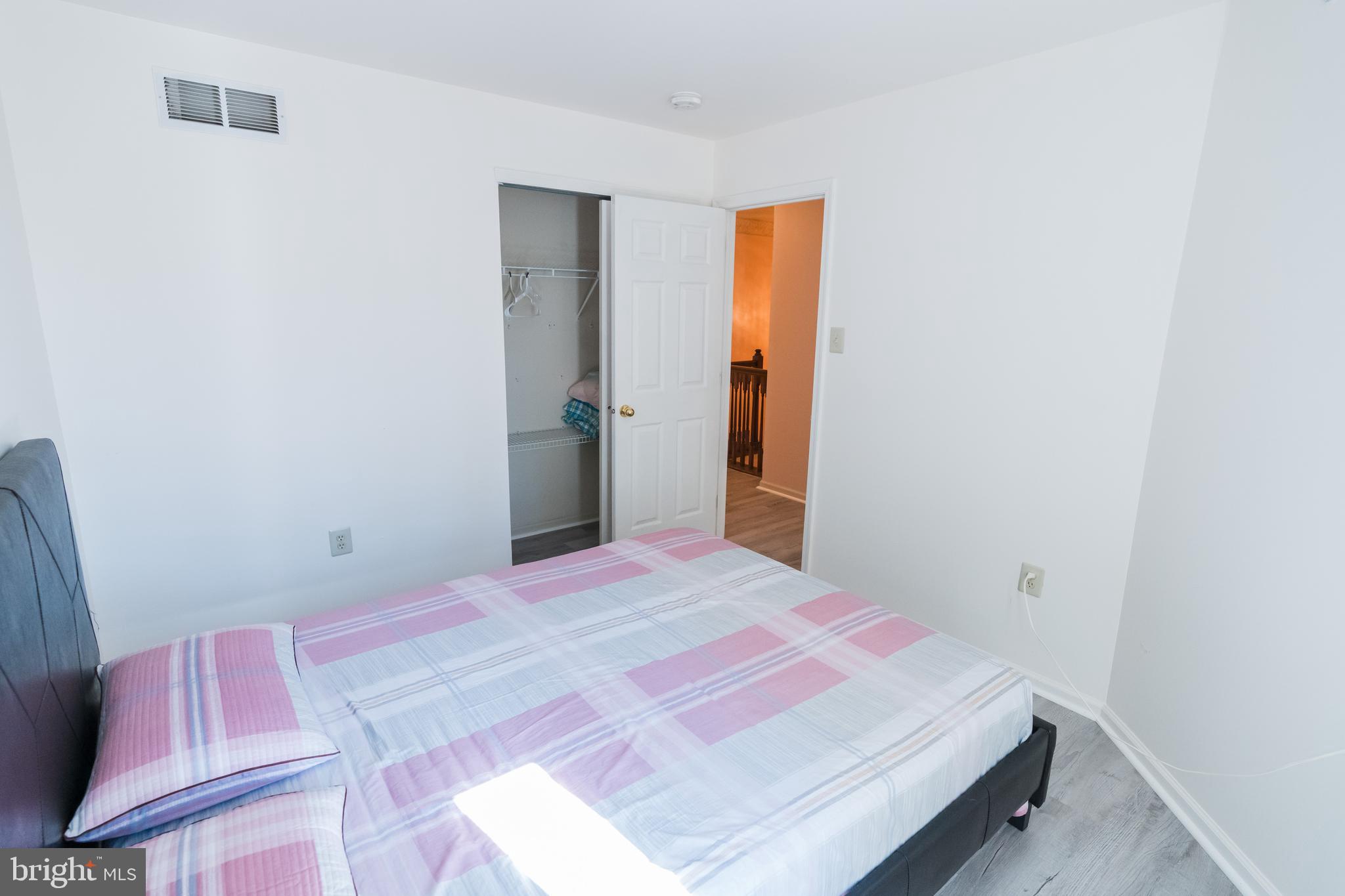 WARRINGTON HUNT - Residential Lease