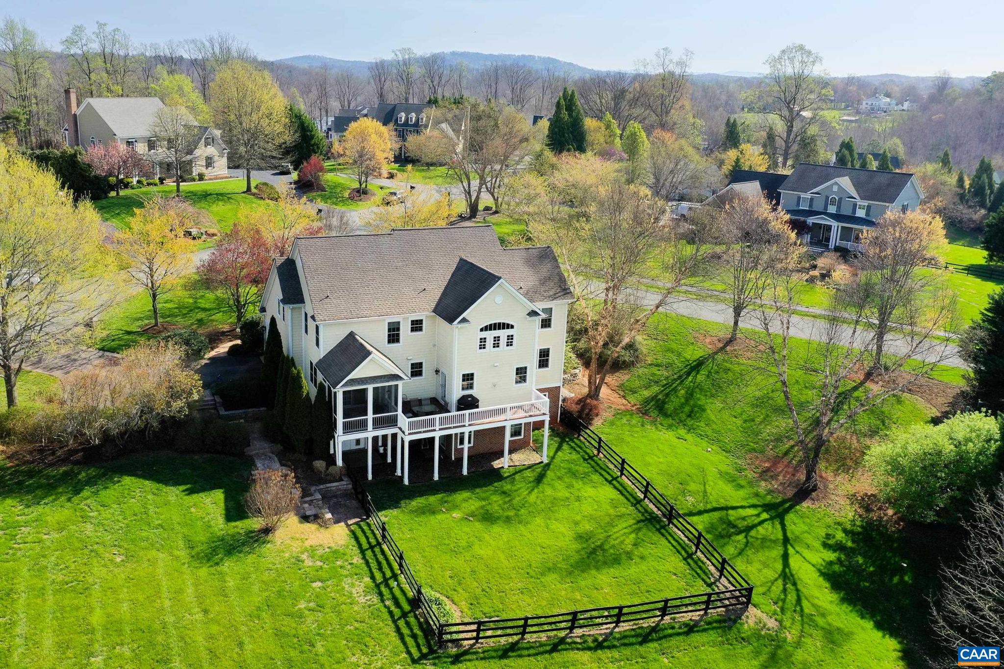 FOXCHASE - Residential