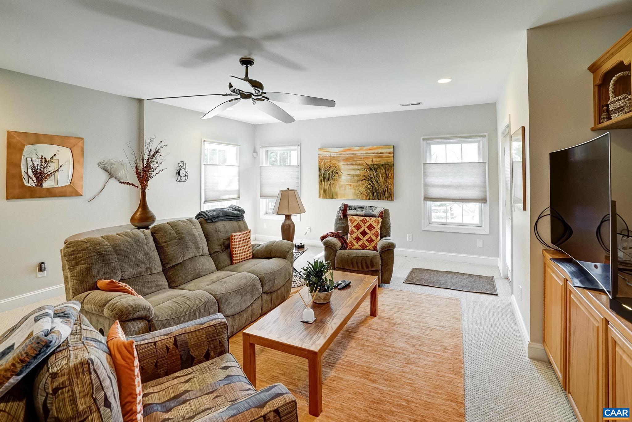 FOXCHASE - Residential