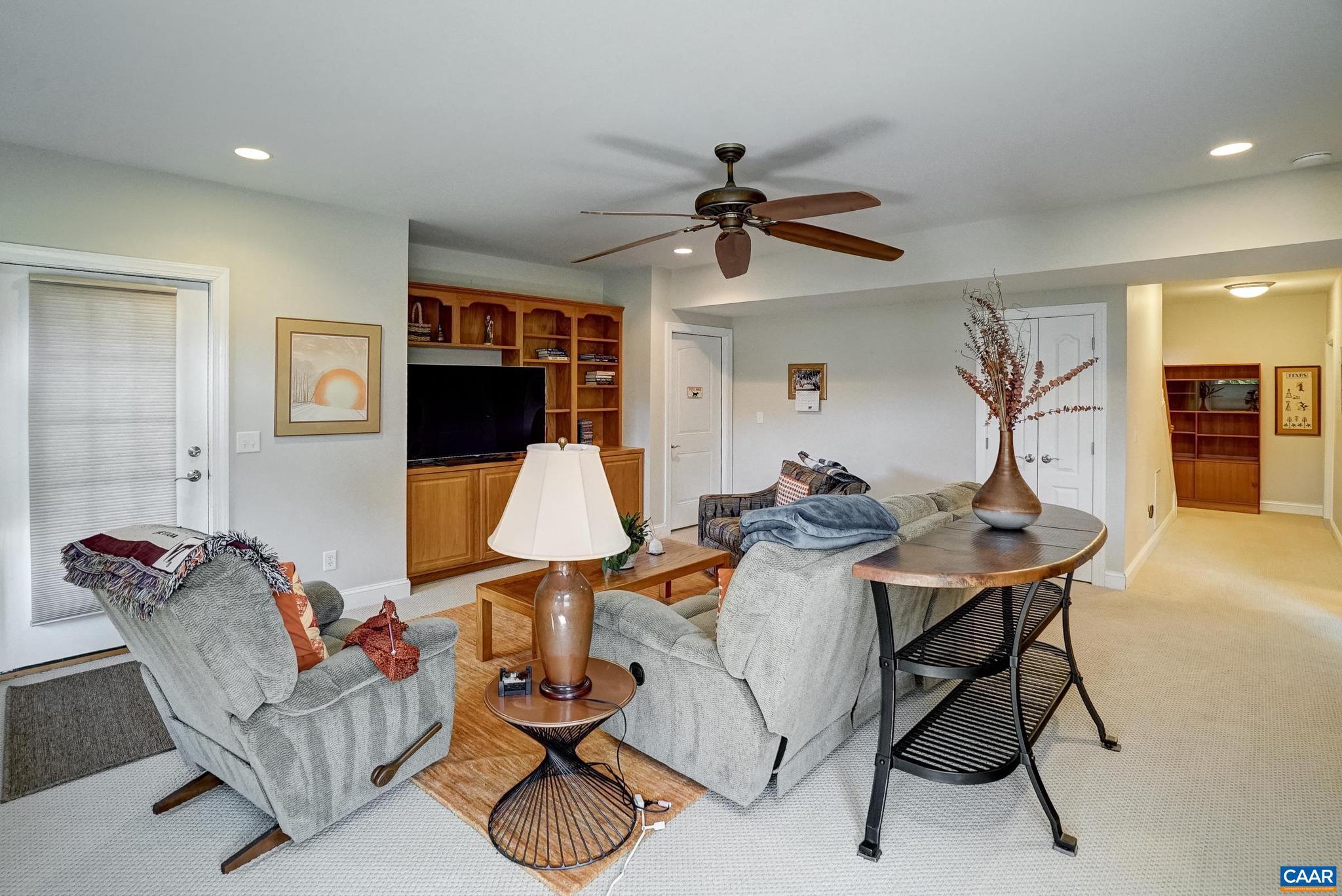 FOXCHASE - Residential