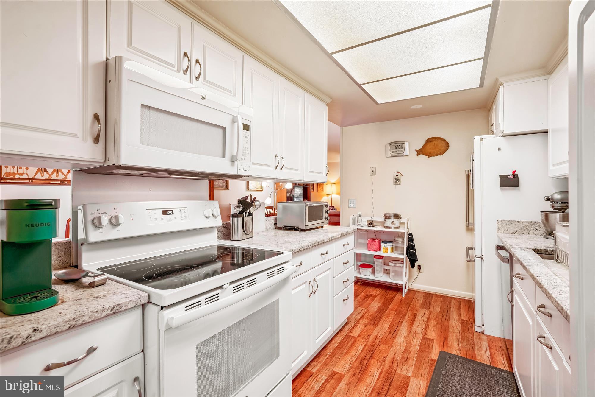 LEISURE WORLD - Residential