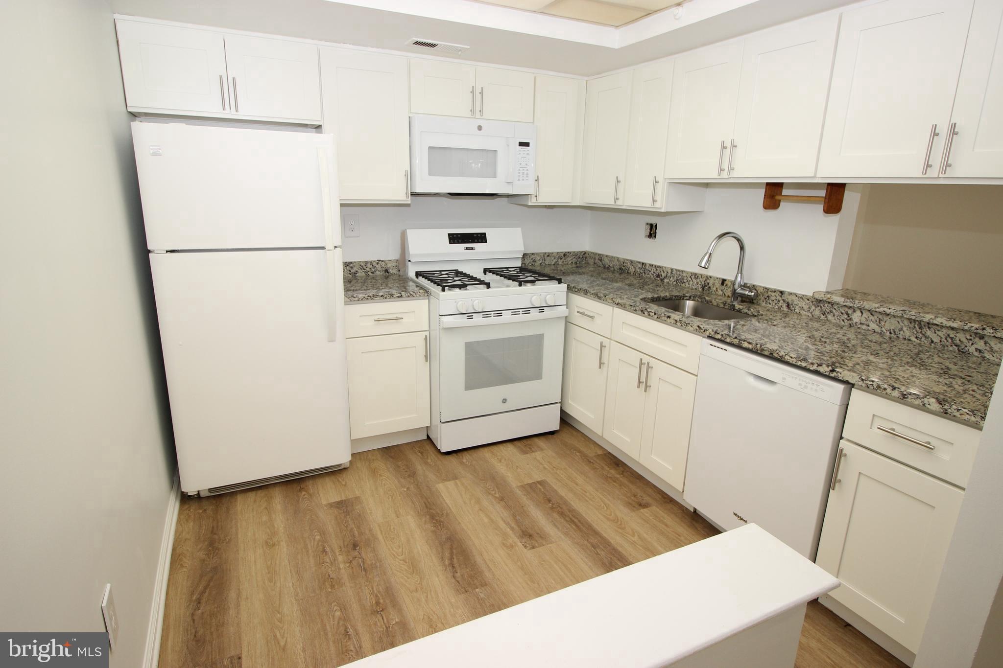 BELMONT STATION - Residential Lease