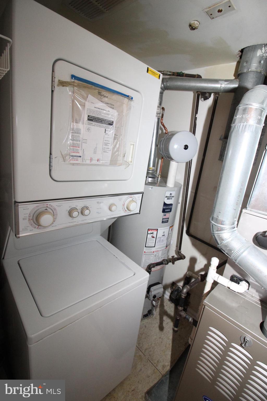 BELMONT STATION - Residential Lease