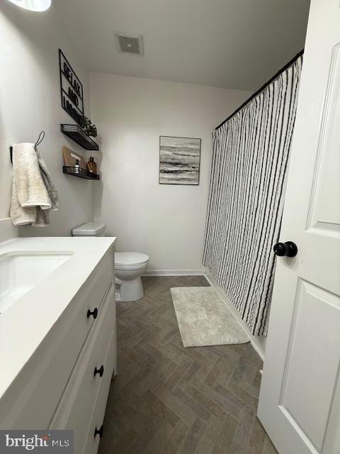 COUNTRY LAKES - Residential