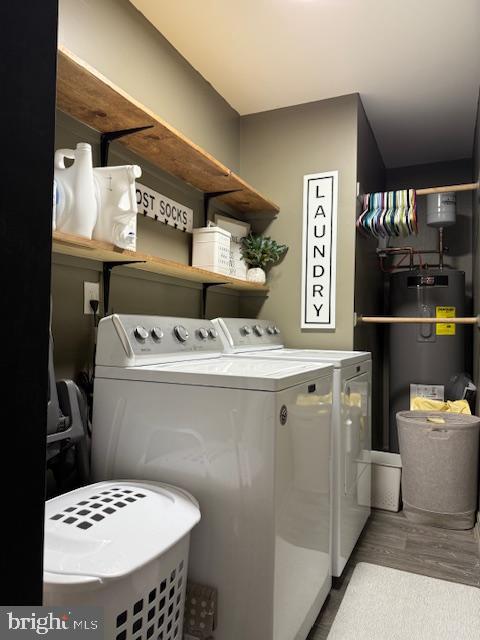 COUNTRY LAKES - Residential