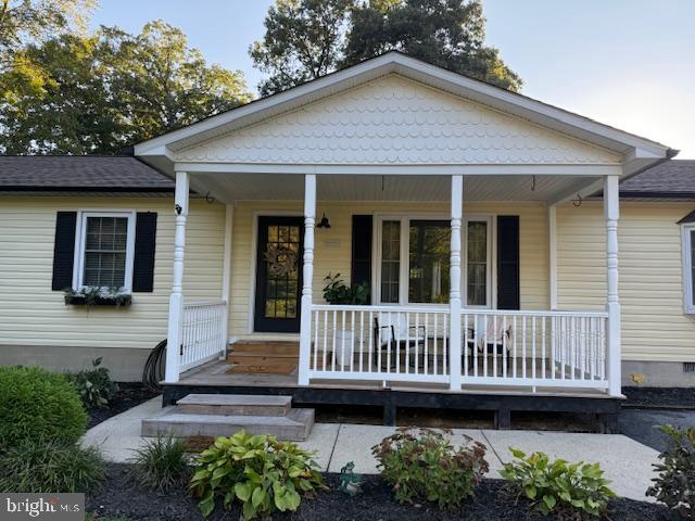 COUNTRY LAKES - Residential