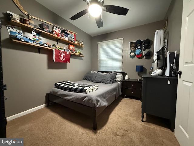 COUNTRY LAKES - Residential