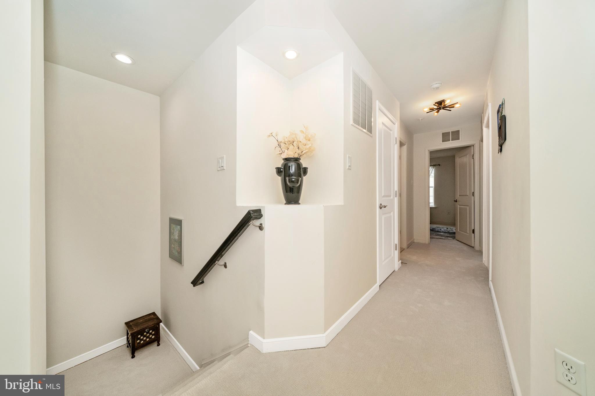 SUMMIT HALL RESERVE - Residential