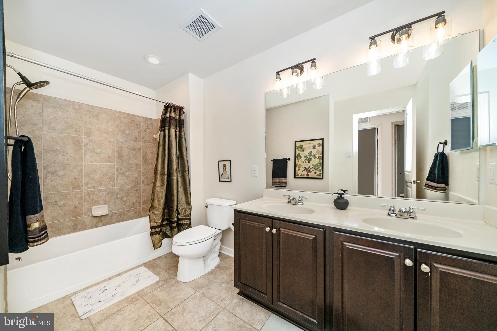 SUMMIT HALL RESERVE - Residential