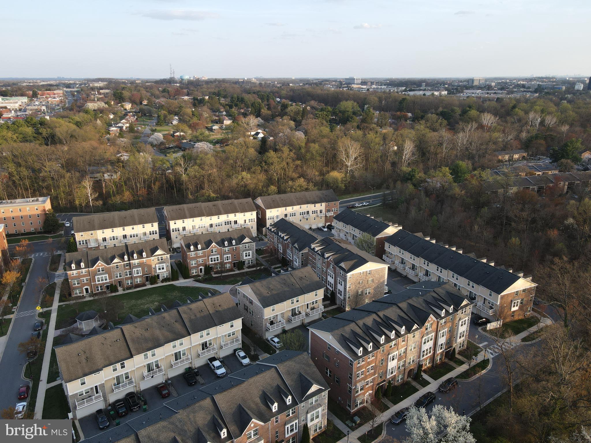 SUMMIT HALL RESERVE - Residential
