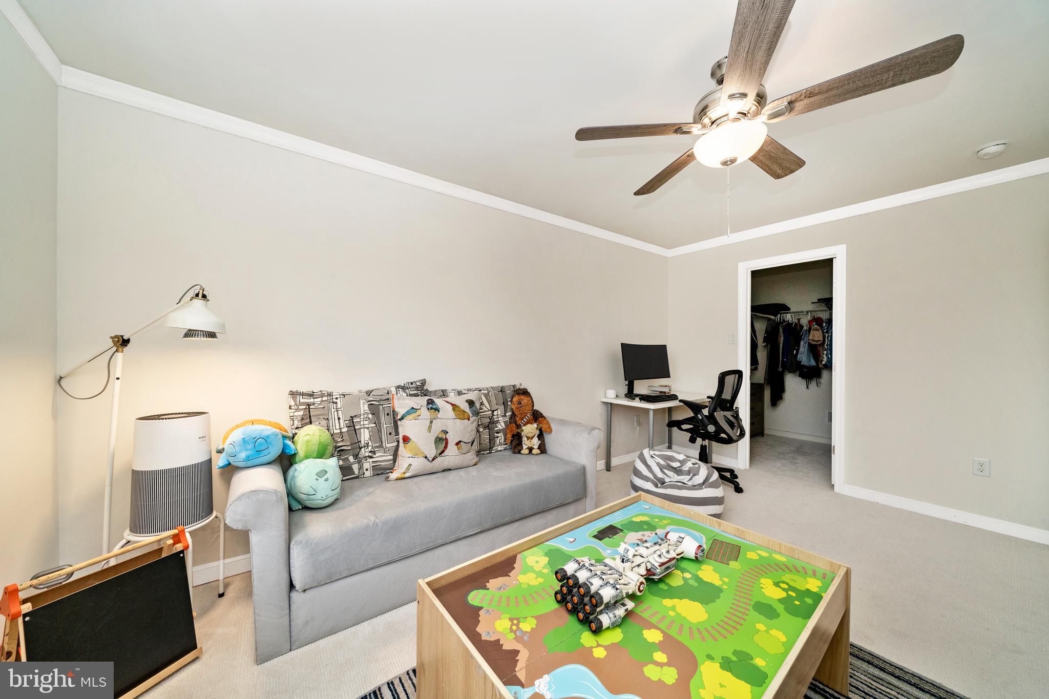 SUMMIT HALL RESERVE - Residential