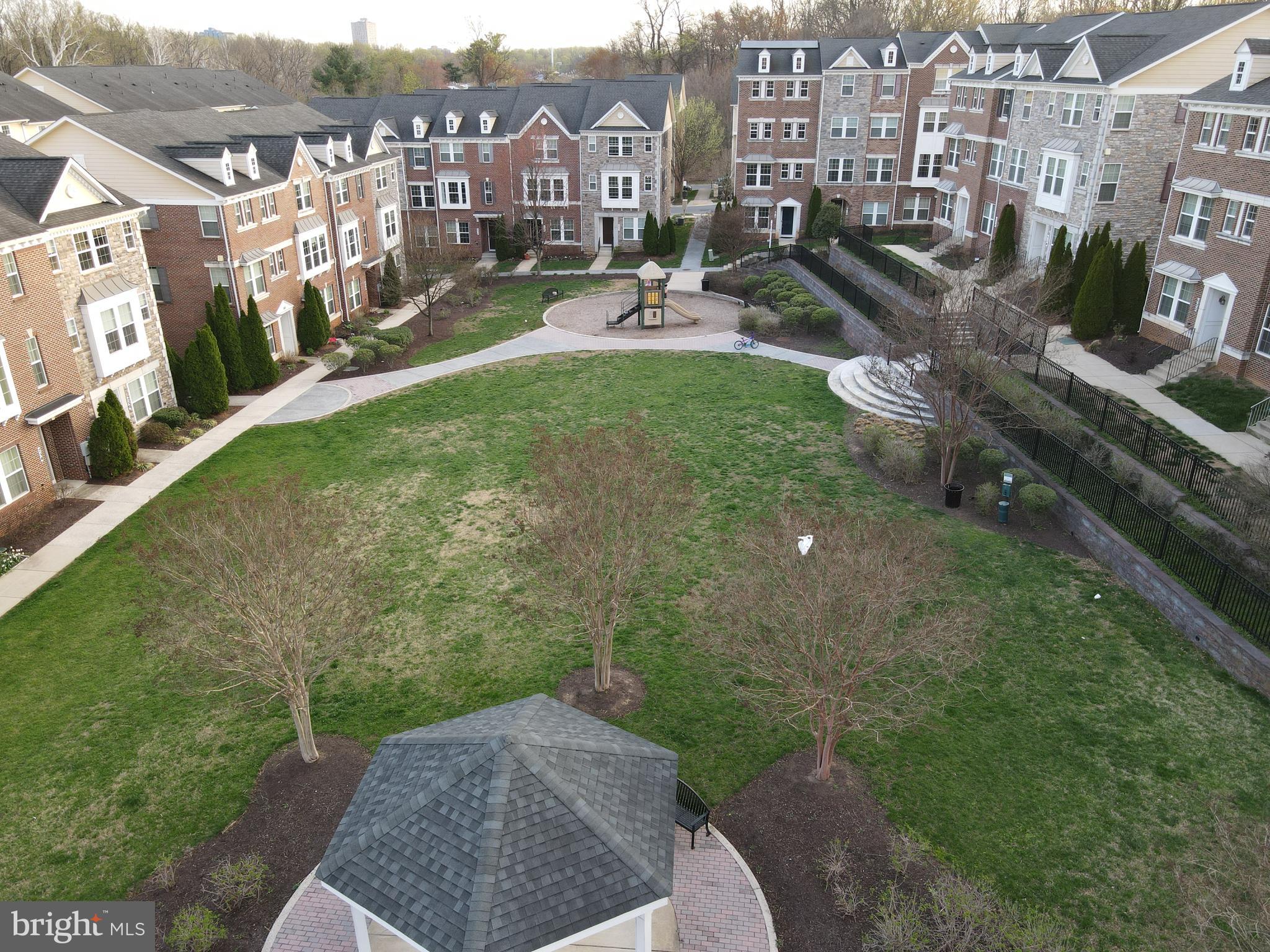 SUMMIT HALL RESERVE - Residential