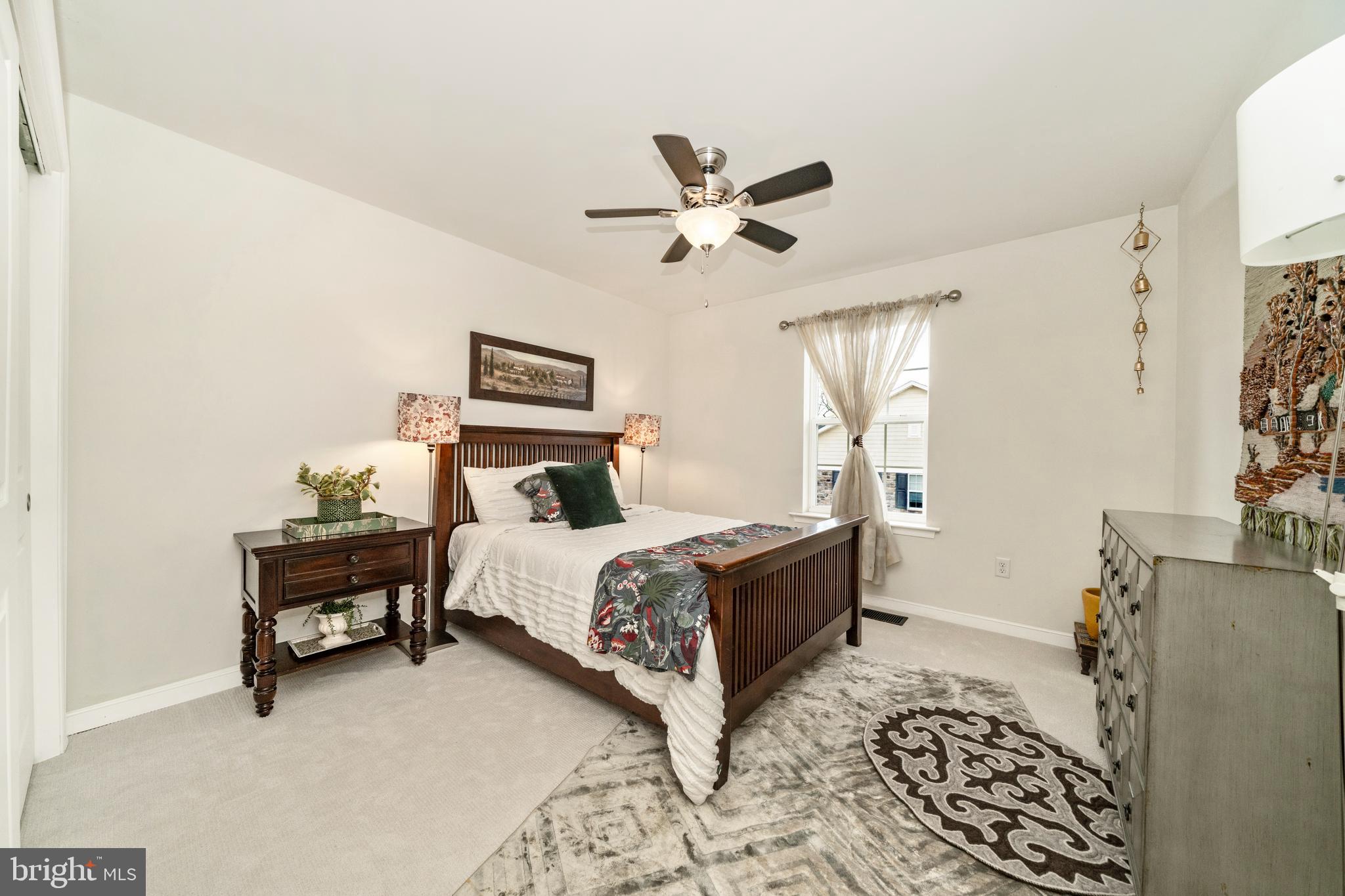 SUMMIT HALL RESERVE - Residential