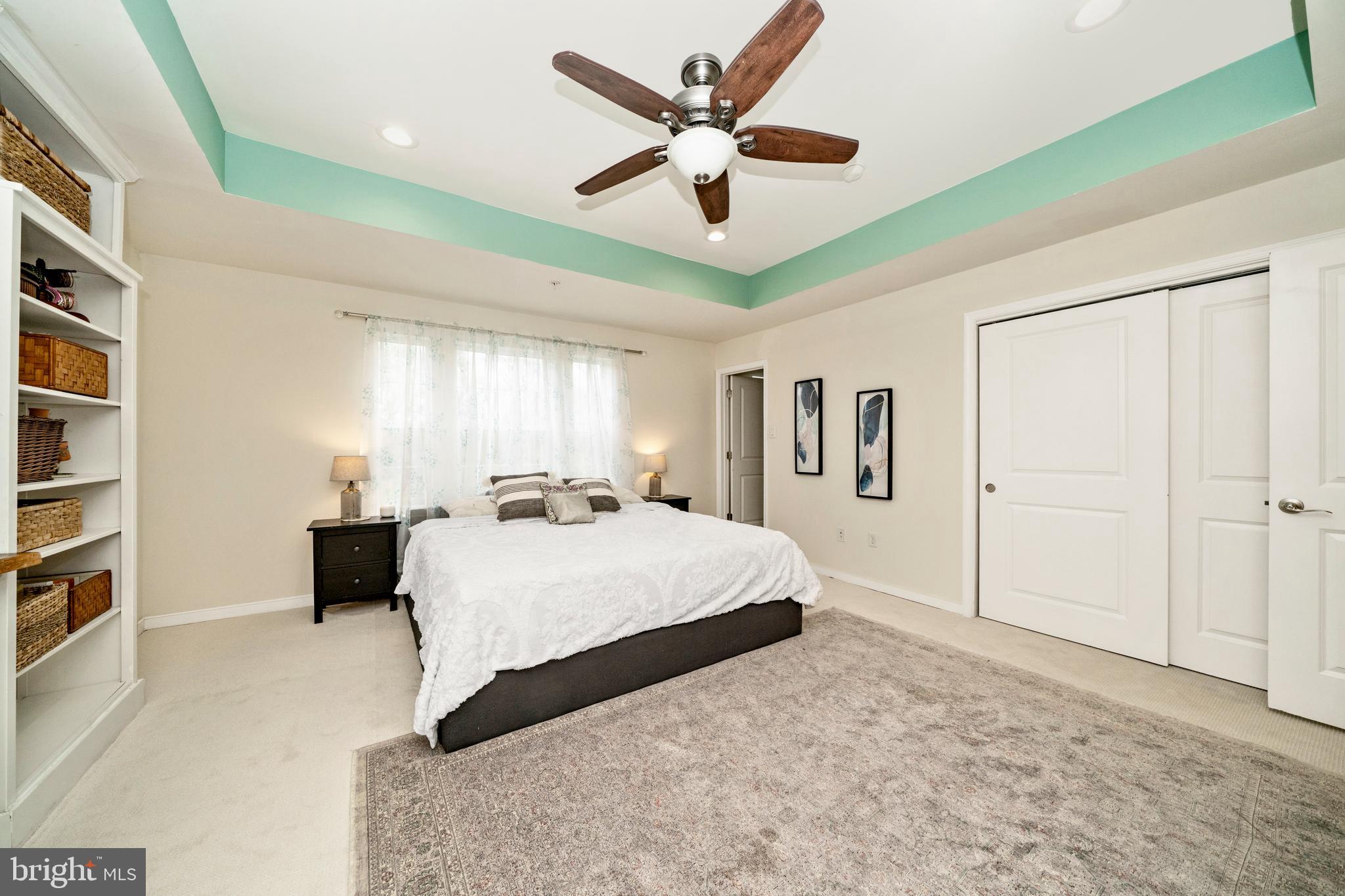 SUMMIT HALL RESERVE - Residential