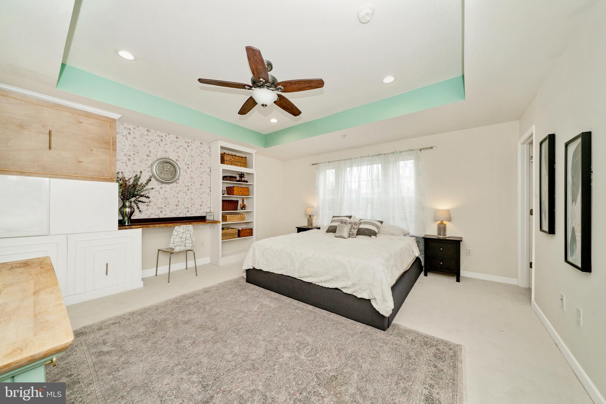 SUMMIT HALL RESERVE - Residential