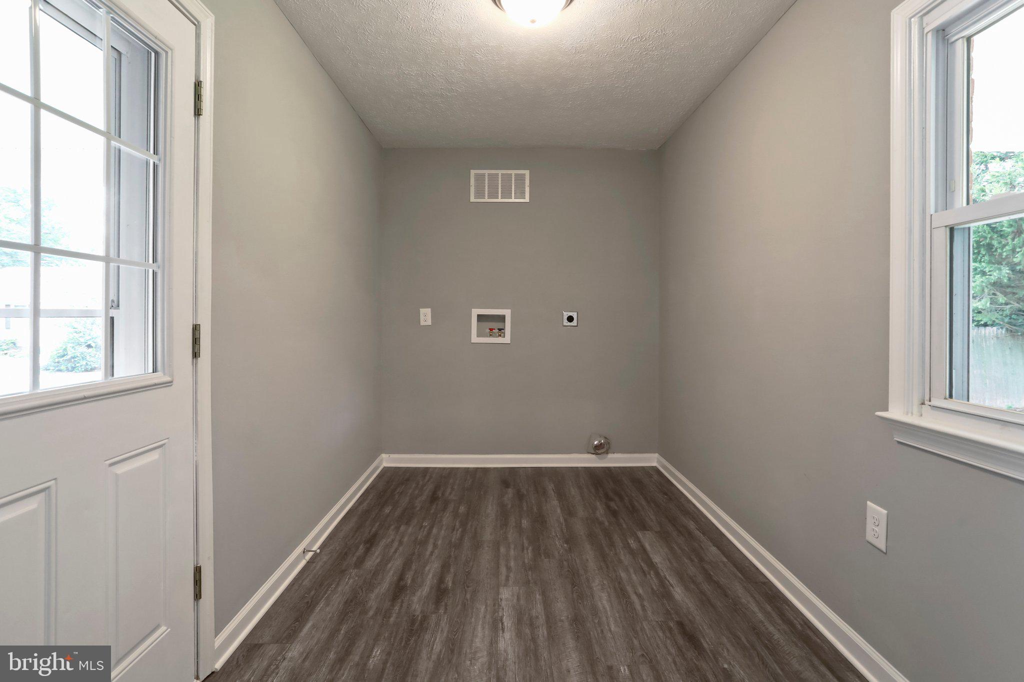 NEILLAND PARK - Residential