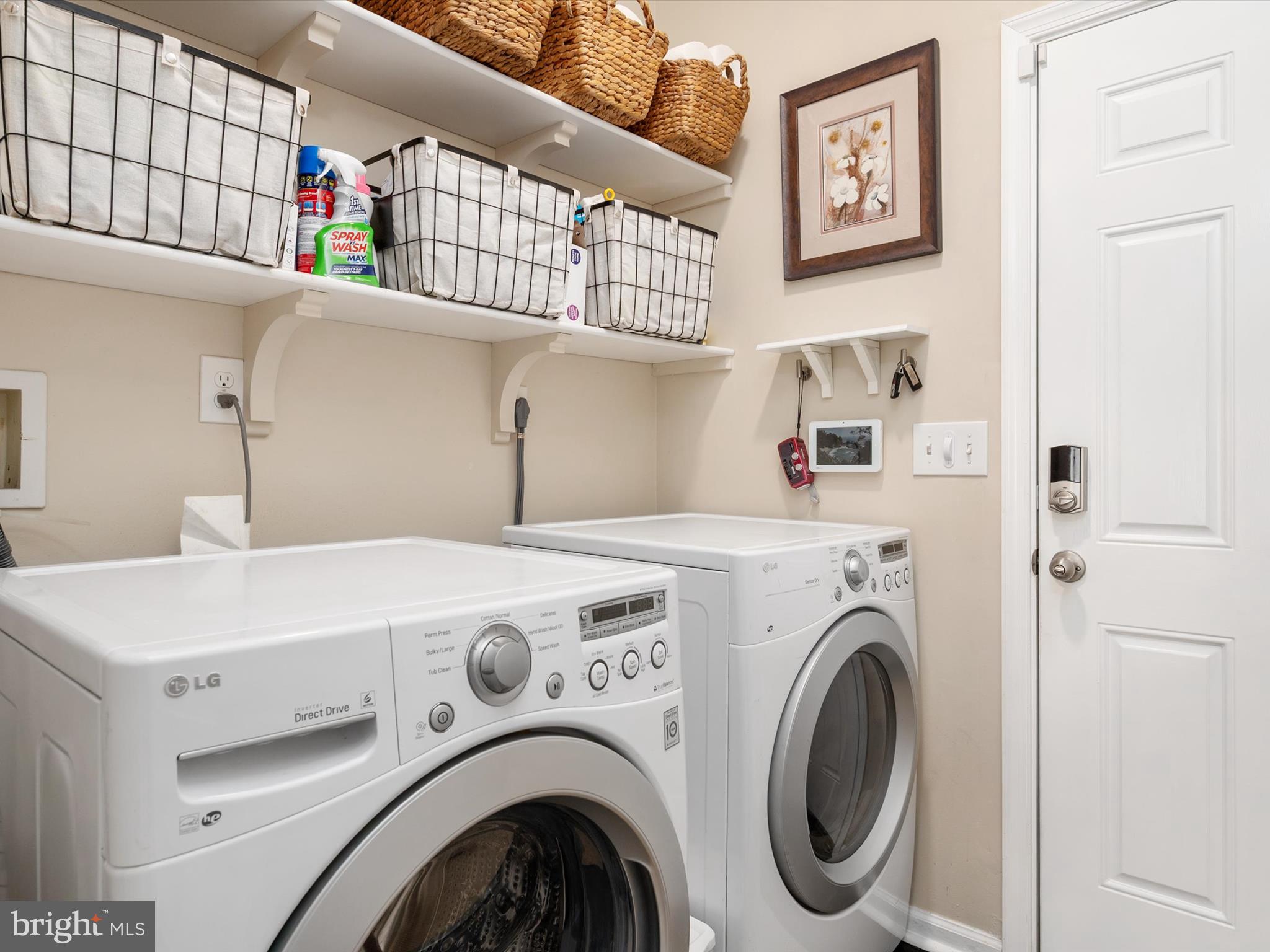 HILLSMERE SHORES - Residential