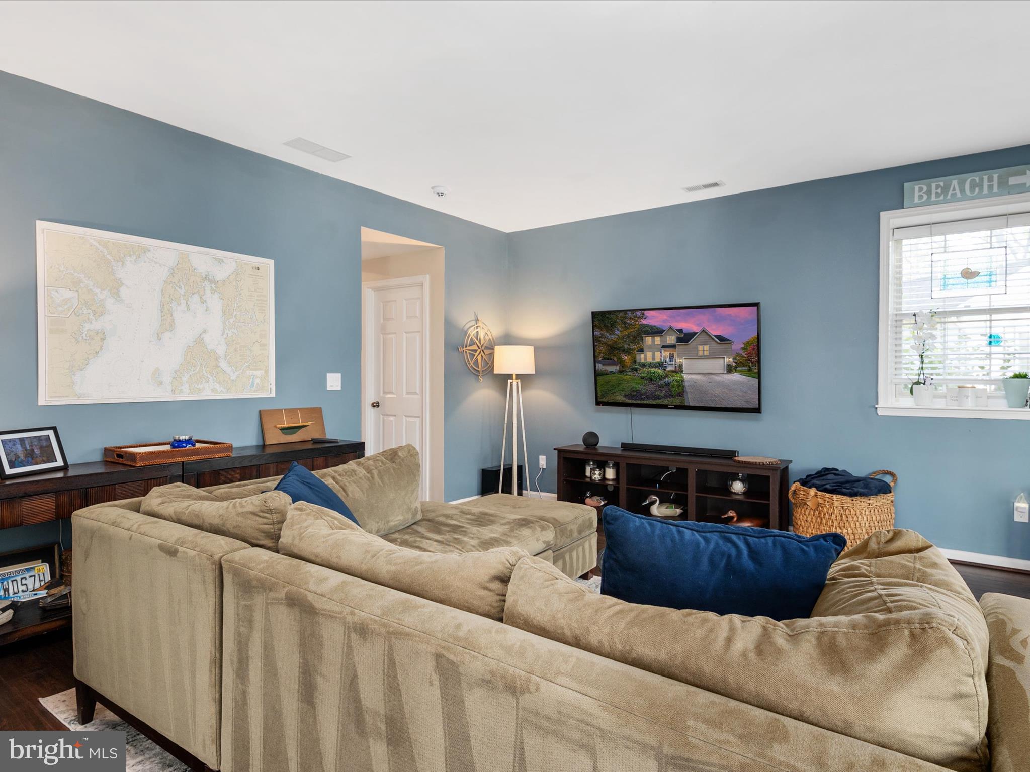 HILLSMERE SHORES - Residential