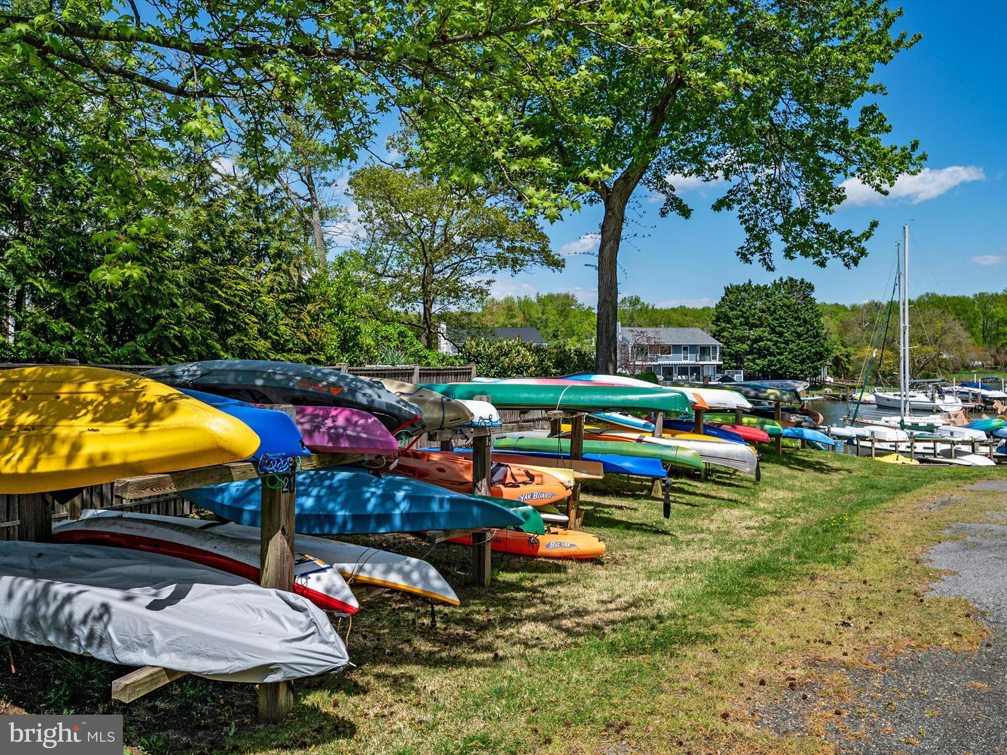 HILLSMERE SHORES - Residential