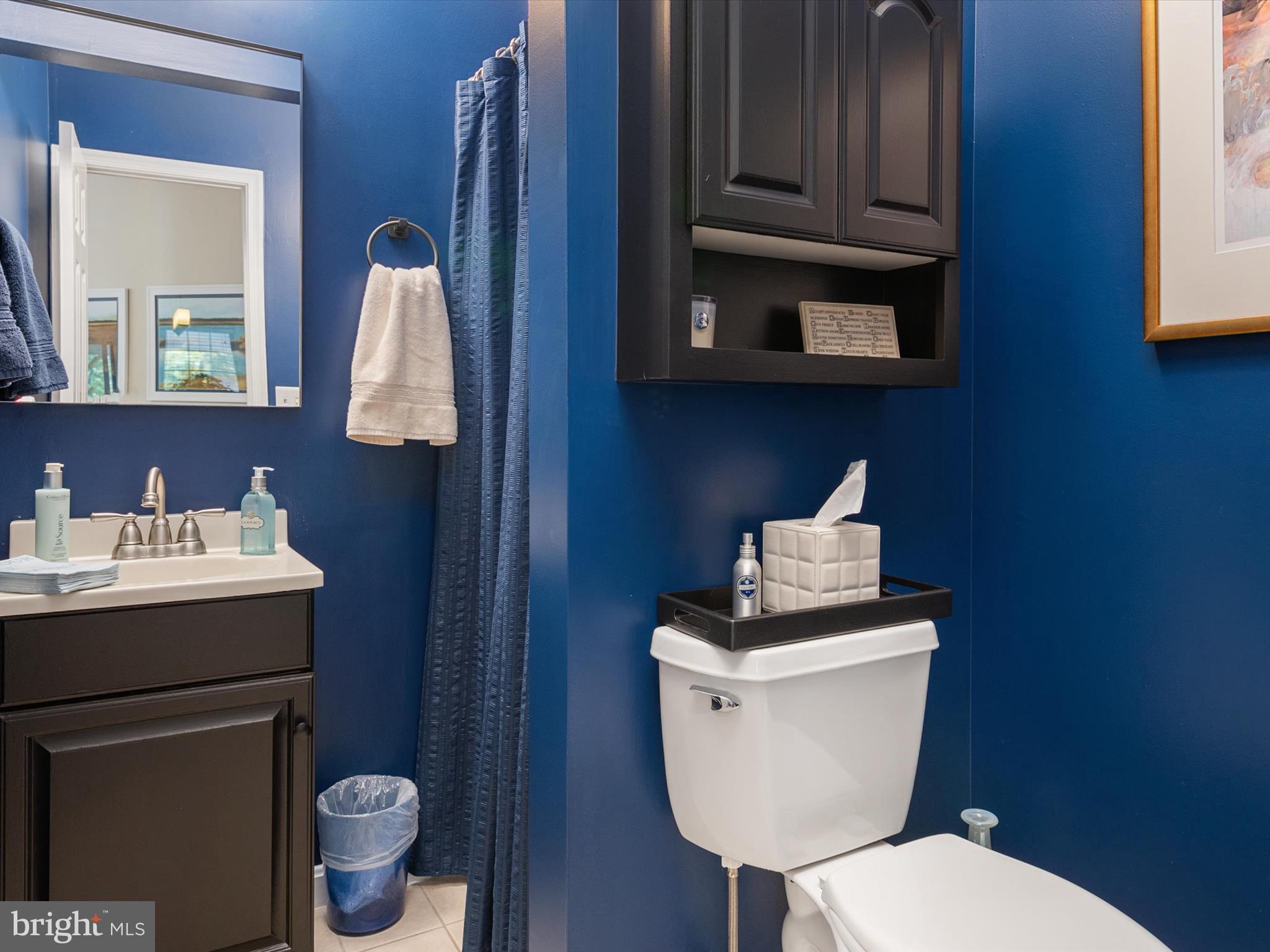 HILLSMERE SHORES - Residential