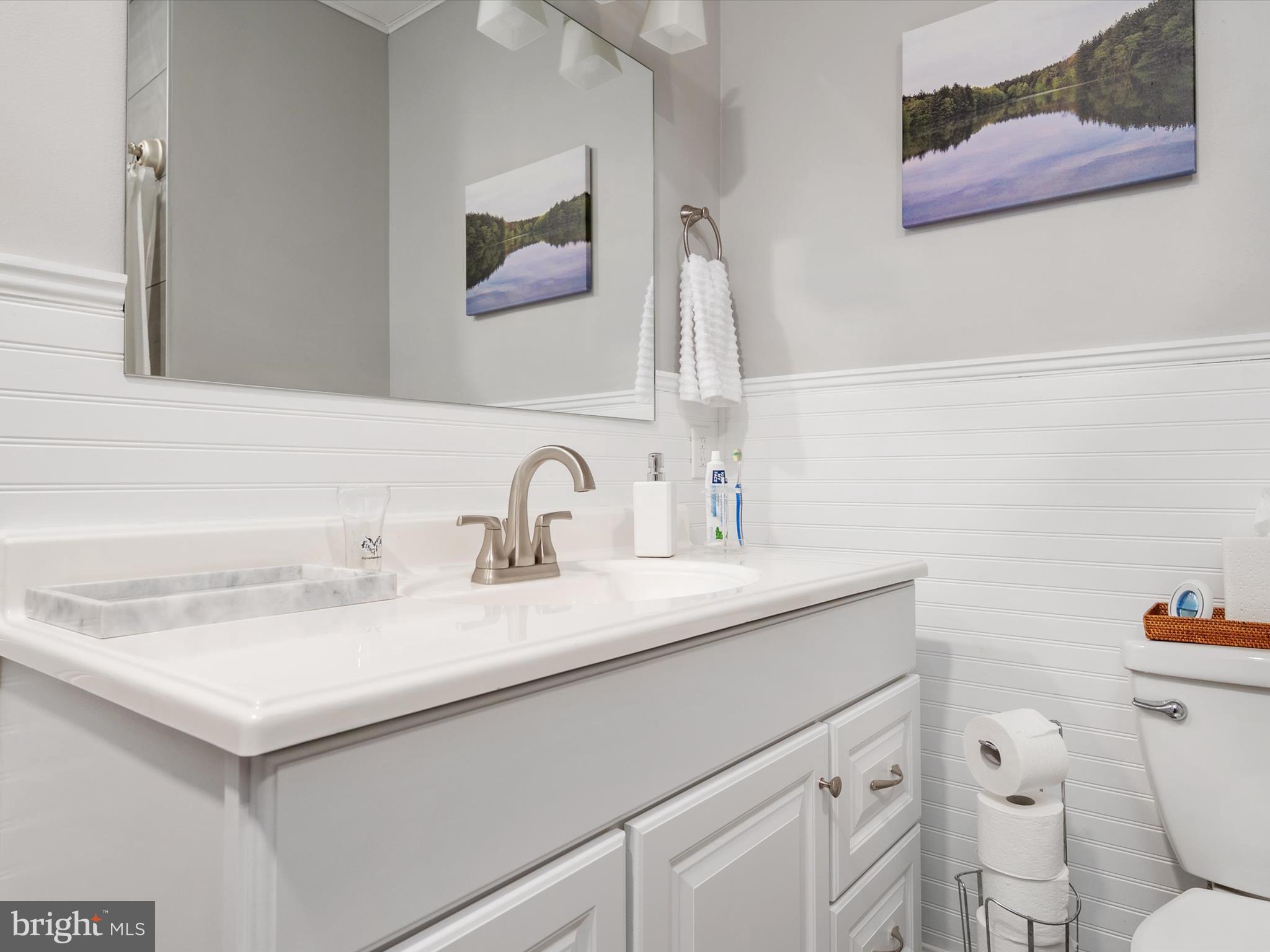 HILLSMERE SHORES - Residential