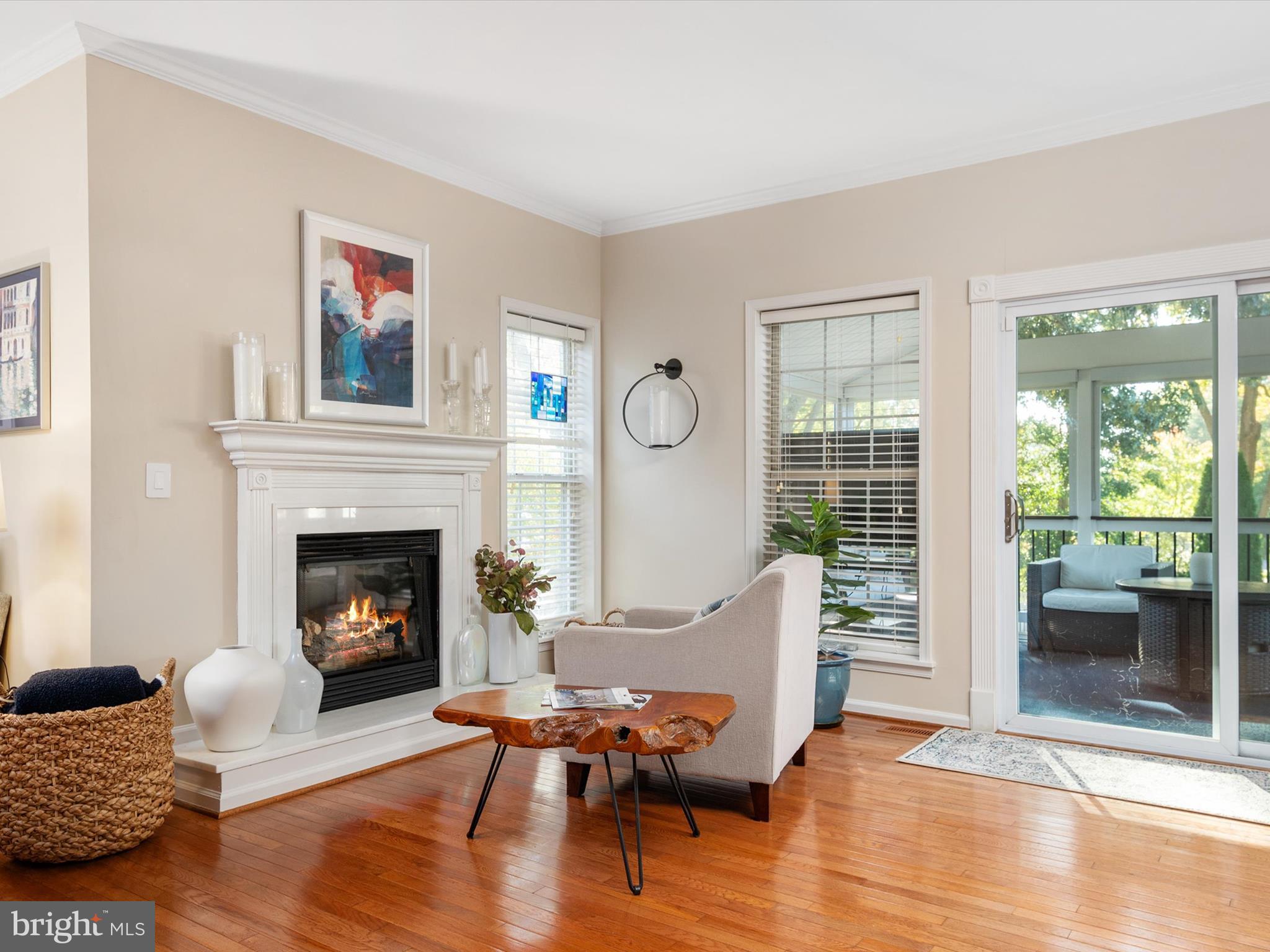 HILLSMERE SHORES - Residential