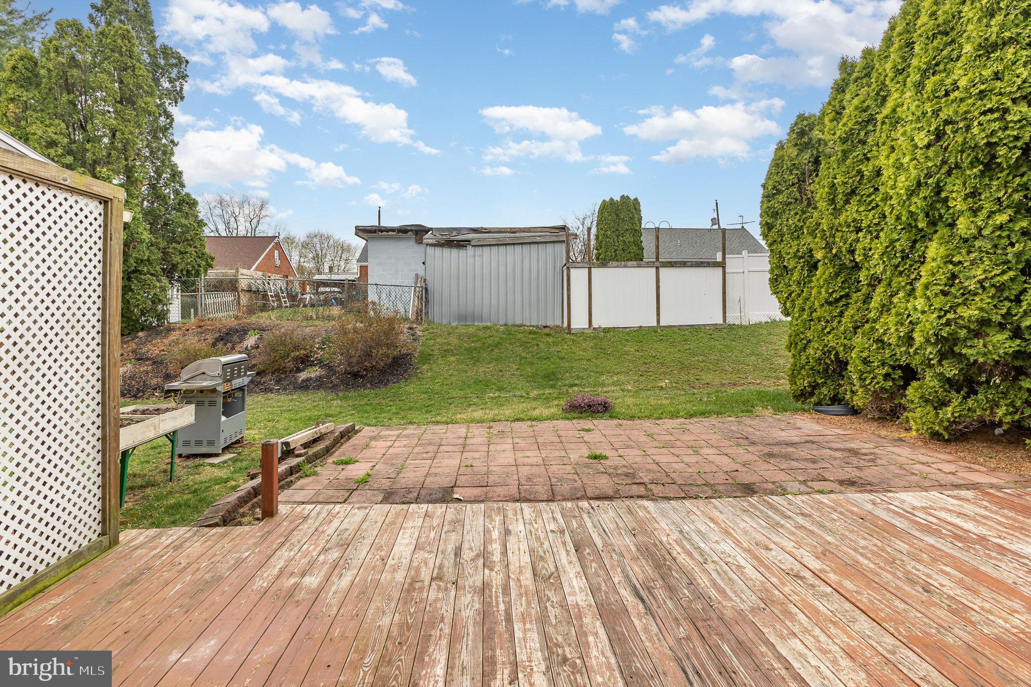 SUNRISE MEADOWS - Residential