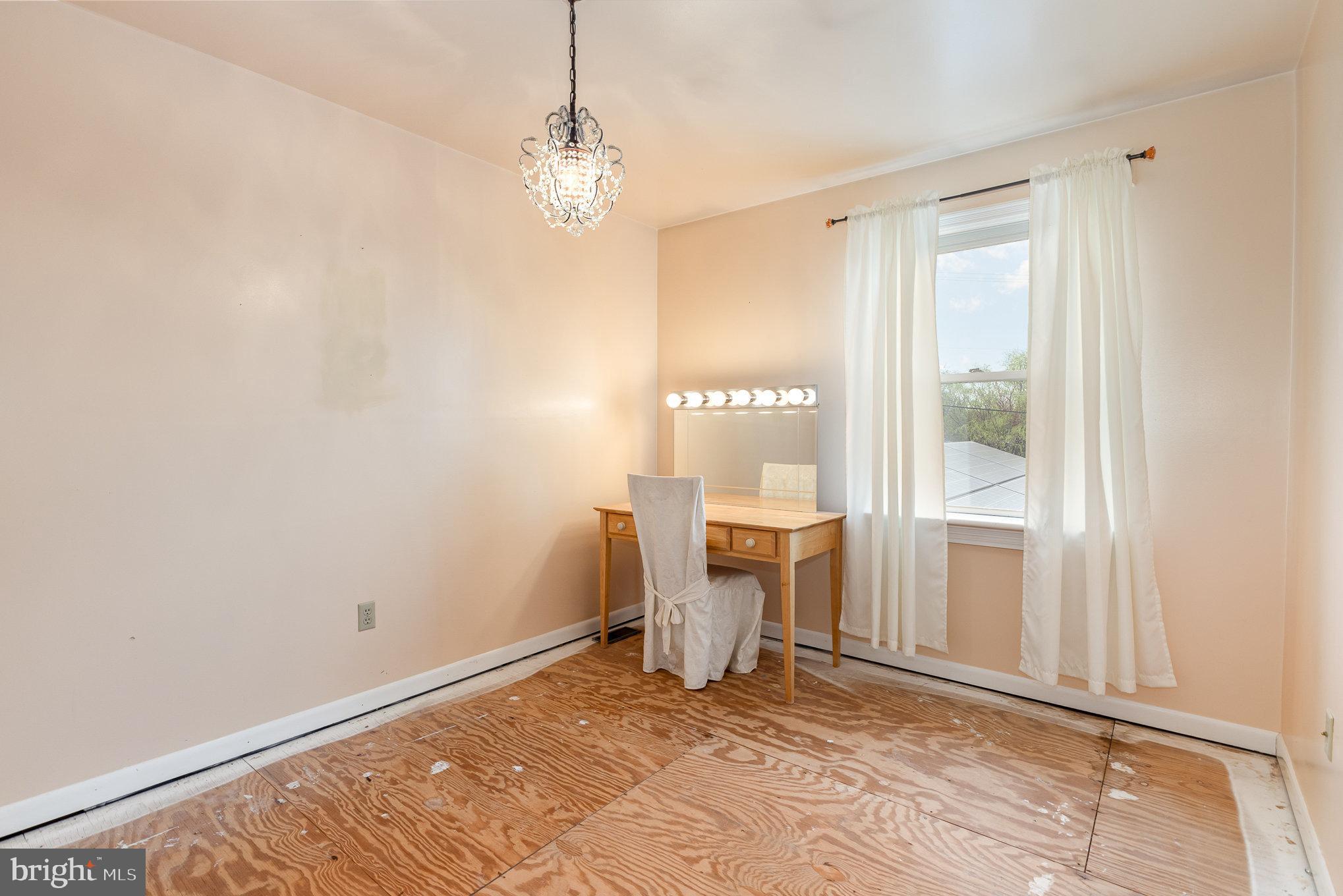 SUNRISE MEADOWS - Residential