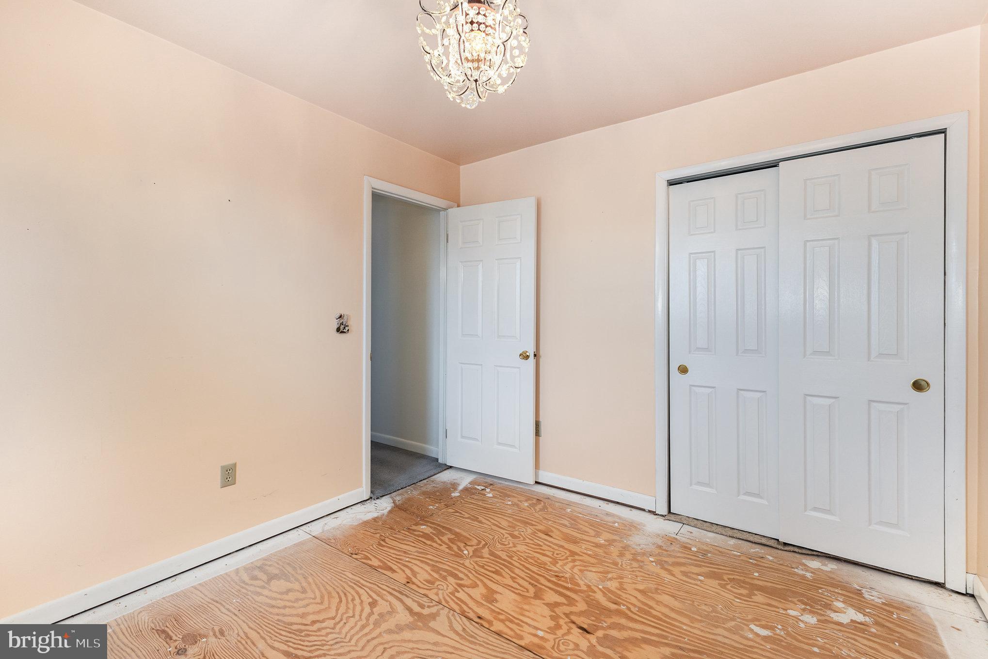 SUNRISE MEADOWS - Residential