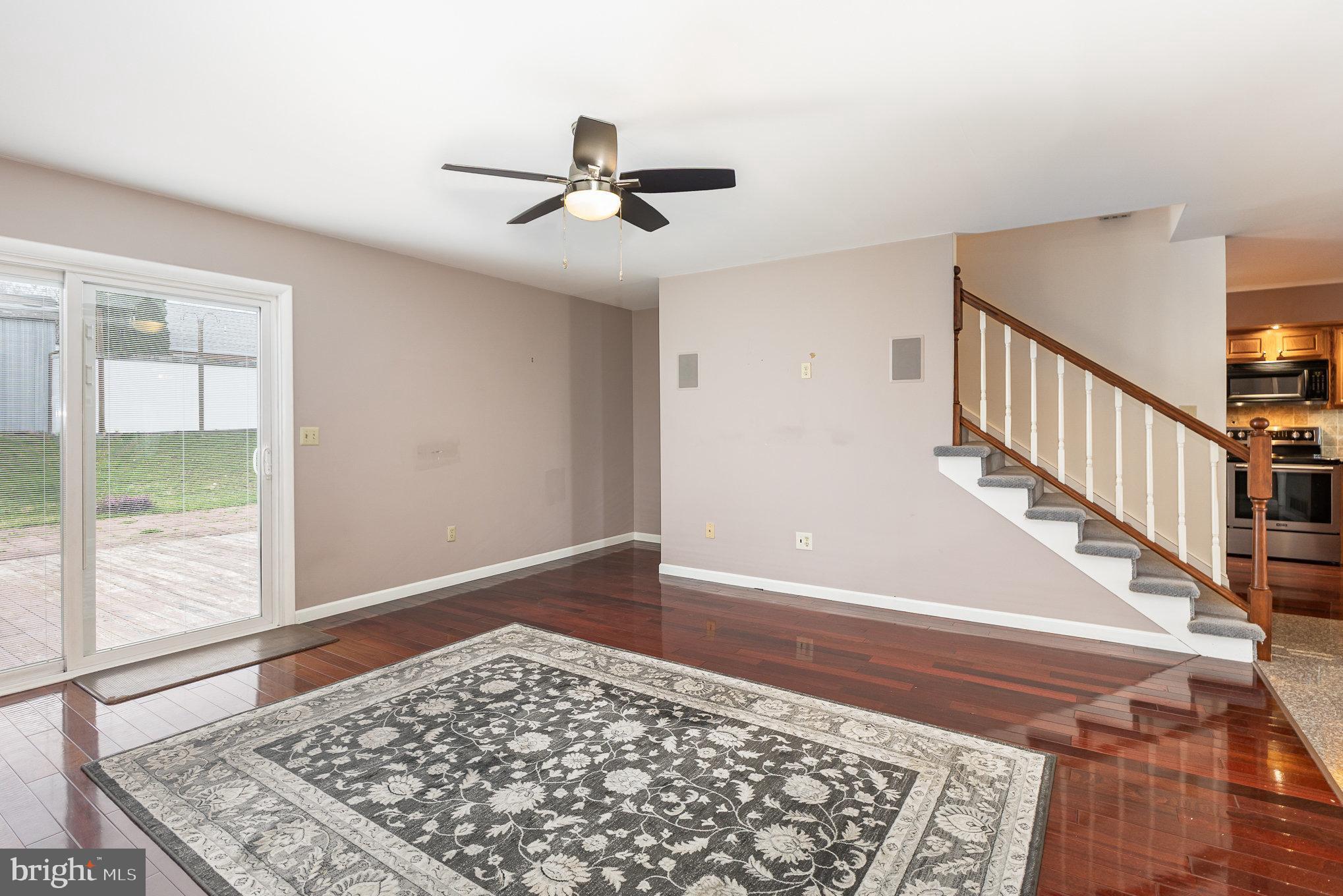 SUNRISE MEADOWS - Residential