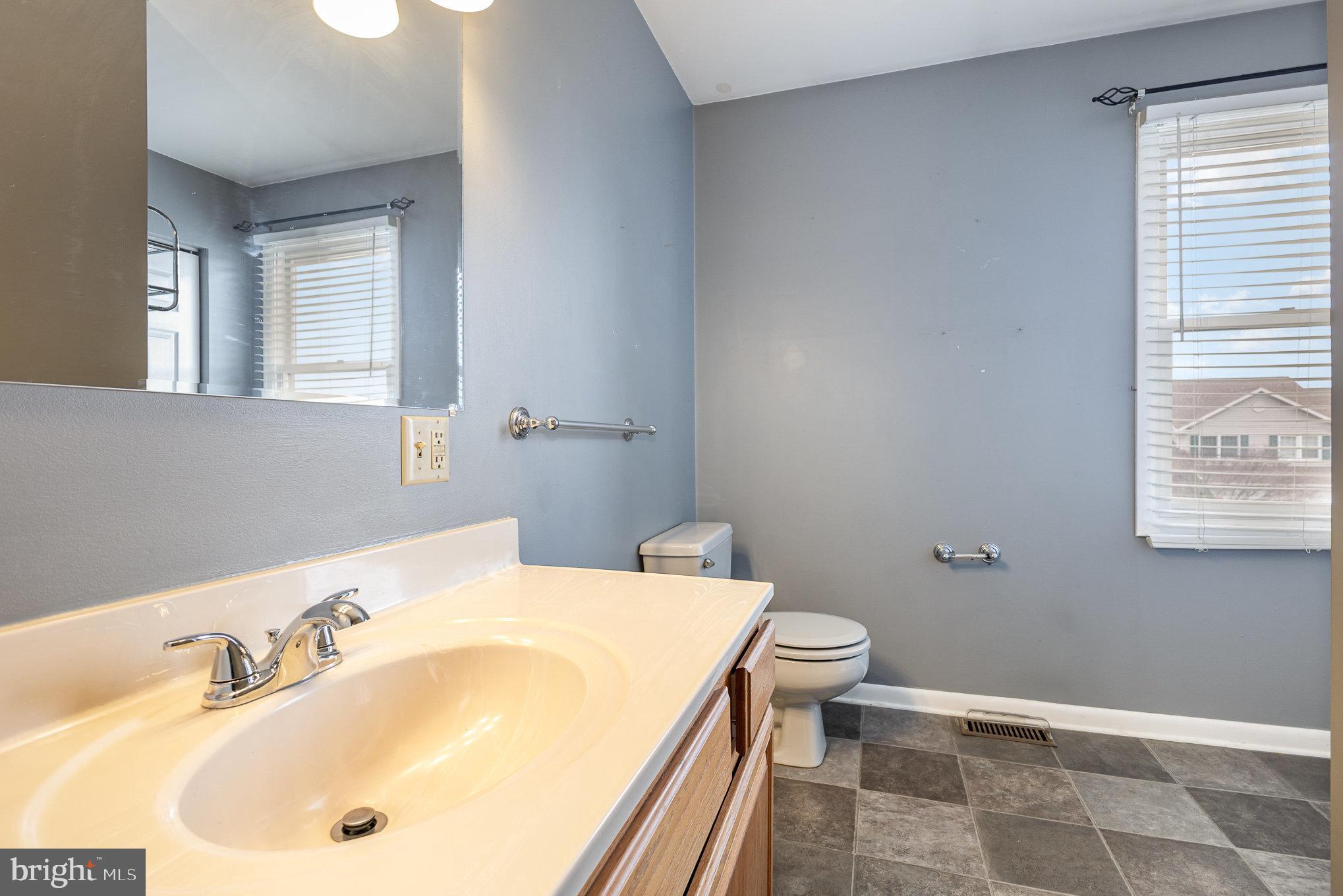 SUNRISE MEADOWS - Residential