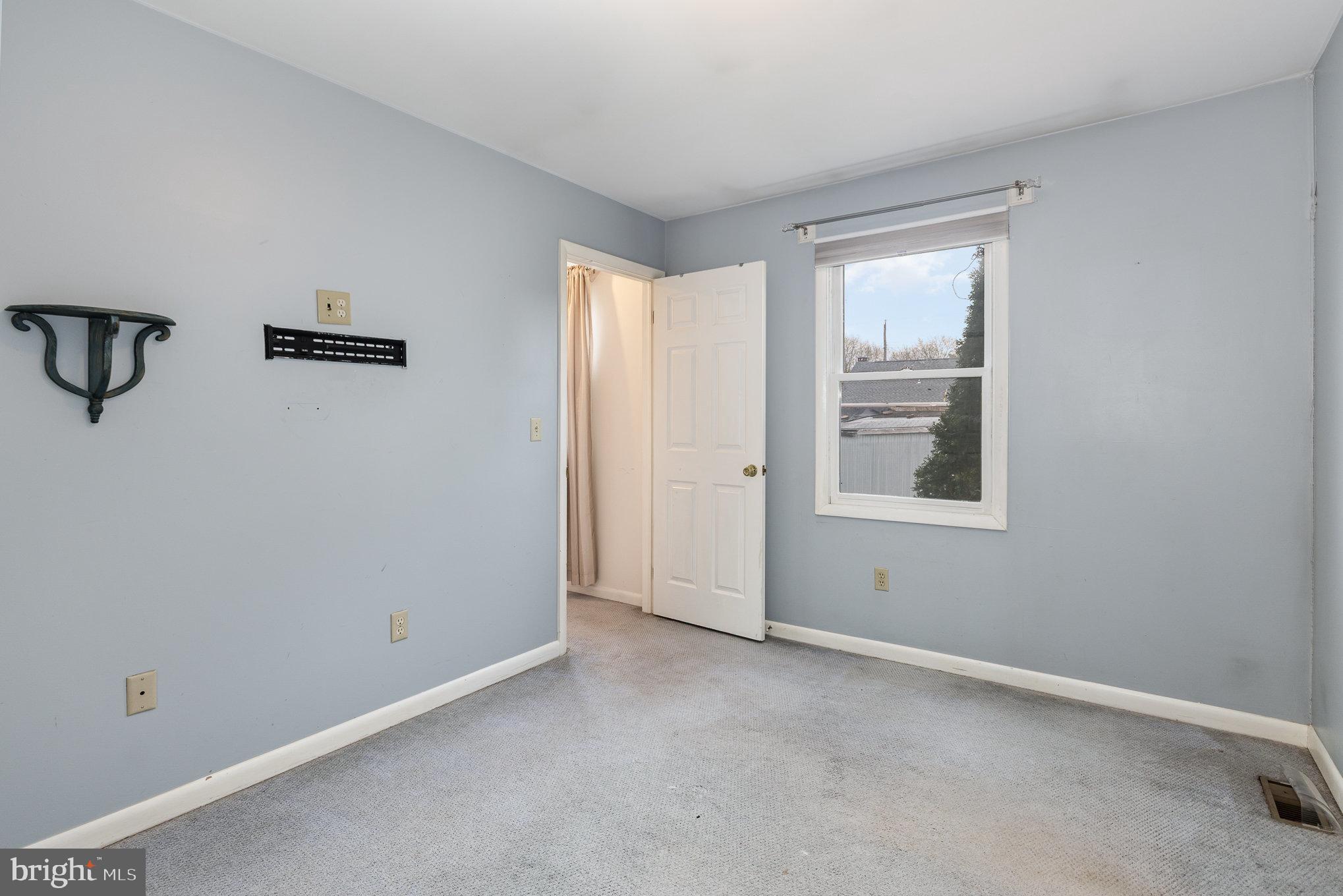 SUNRISE MEADOWS - Residential