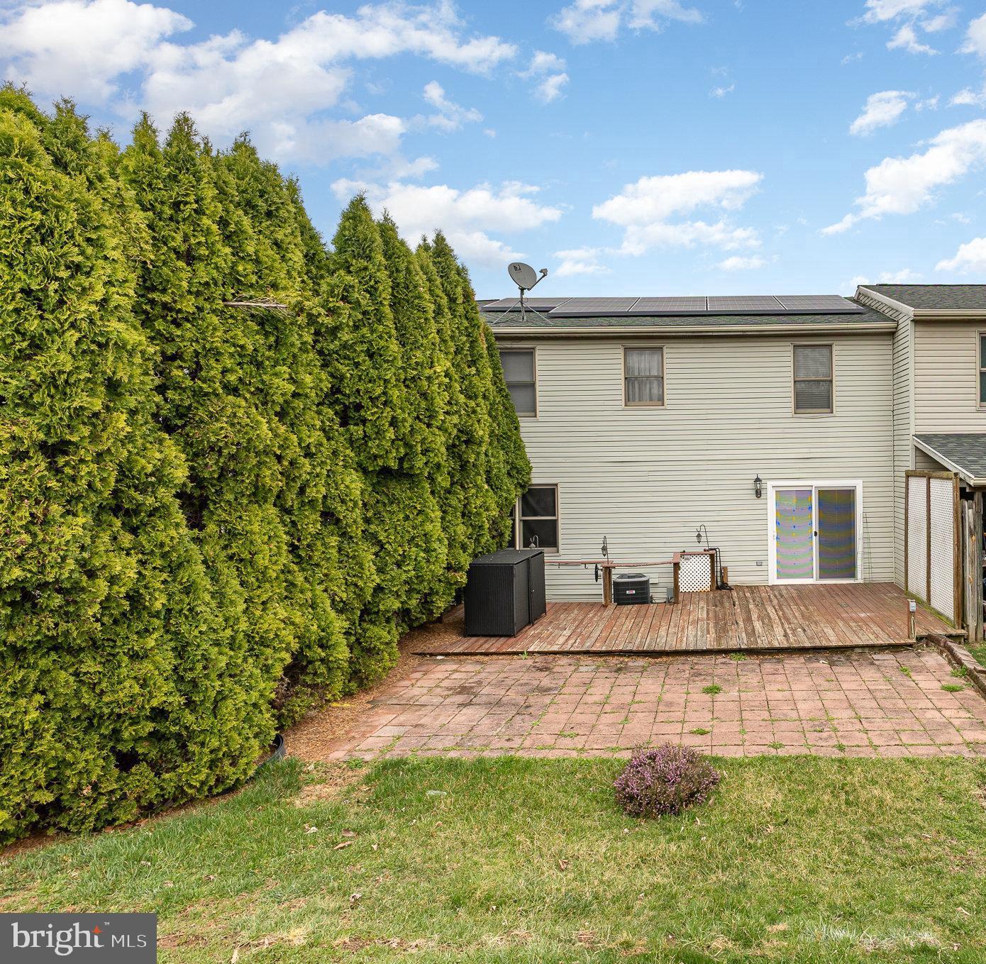 SUNRISE MEADOWS - Residential