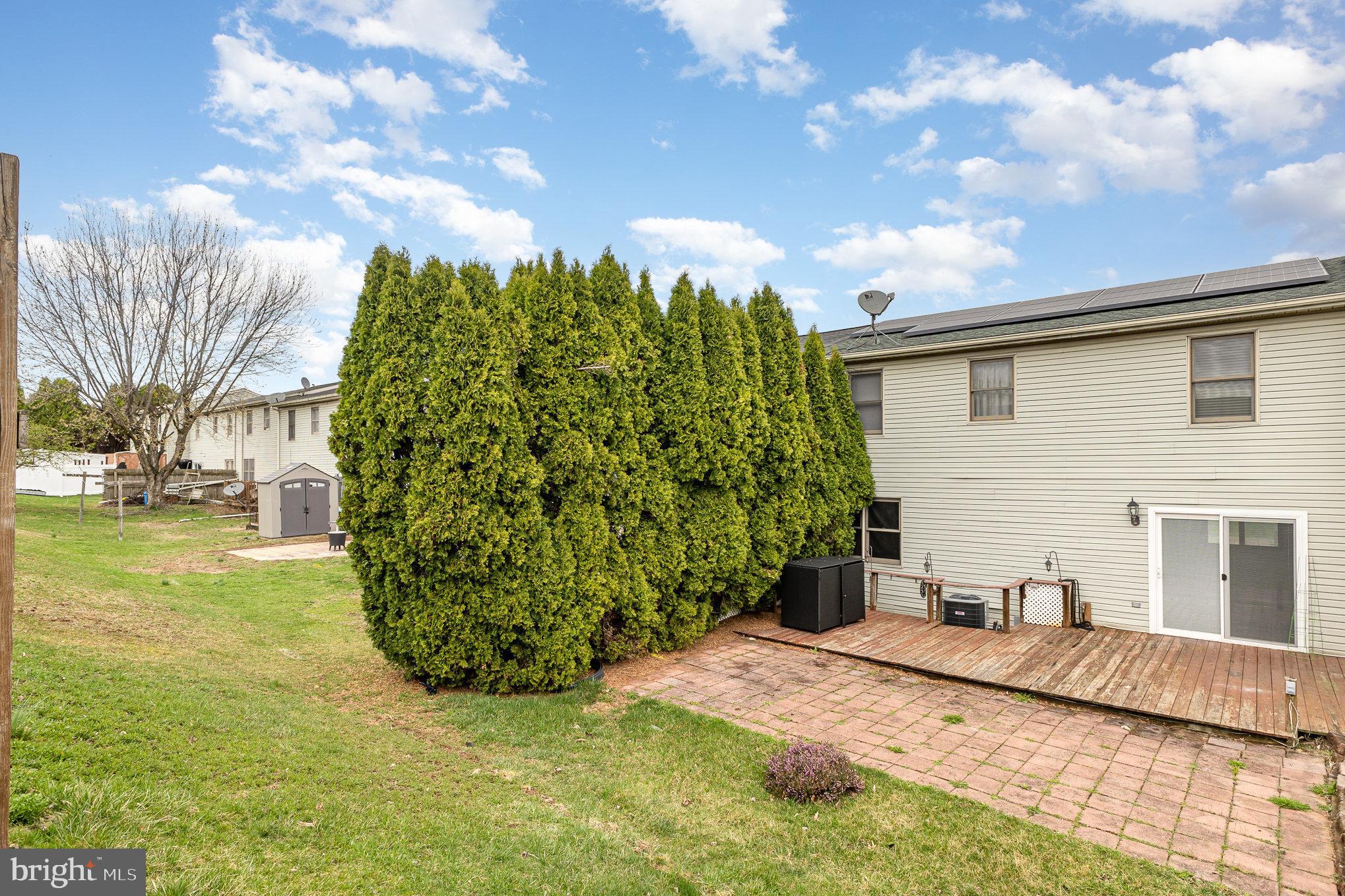 SUNRISE MEADOWS - Residential