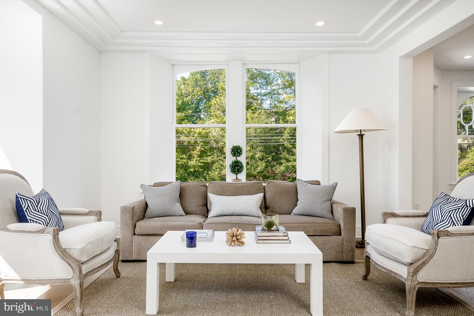 CHESTNUT HILL - Residential