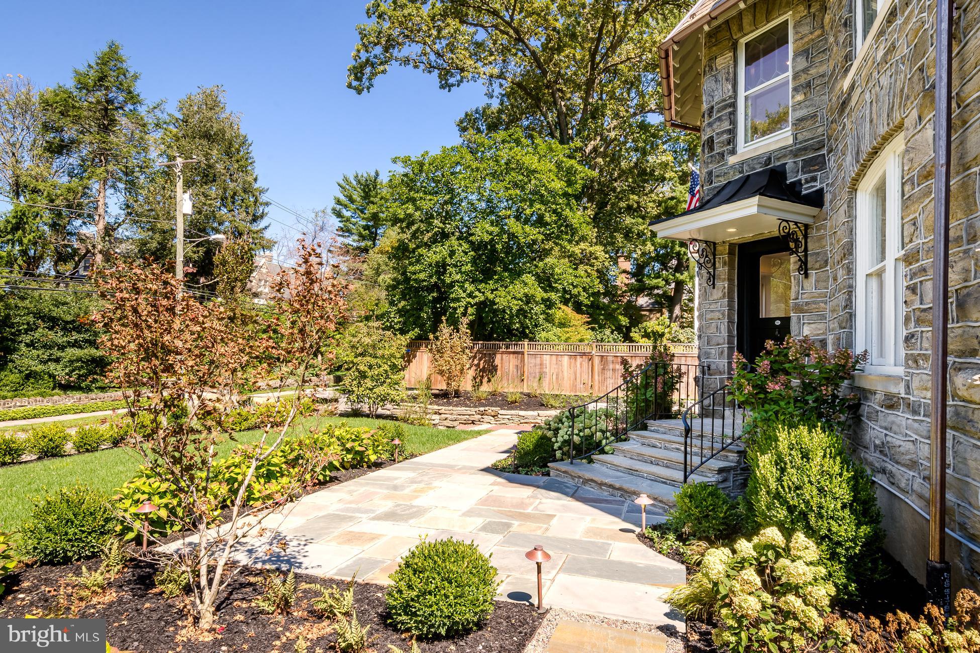 CHESTNUT HILL - Residential