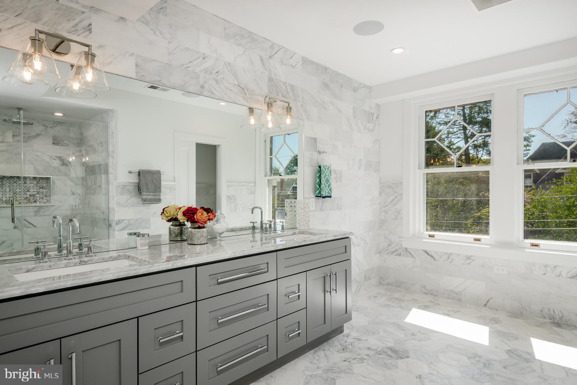 CHESTNUT HILL - Residential