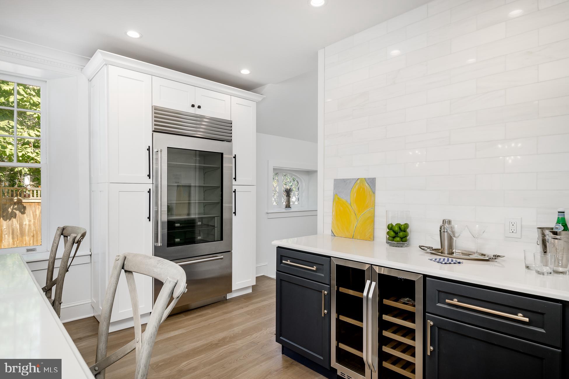 CHESTNUT HILL - Residential