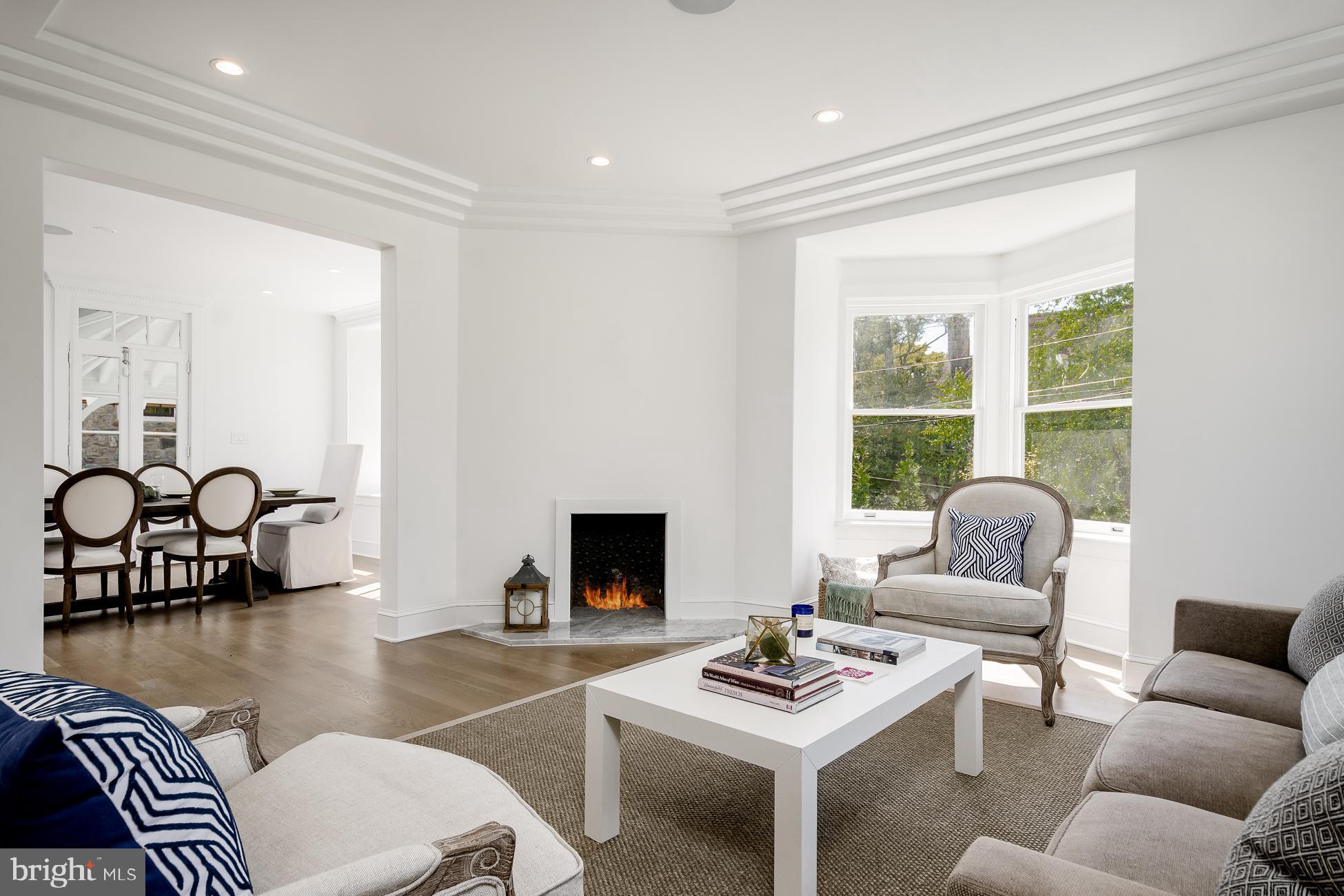 CHESTNUT HILL - Residential