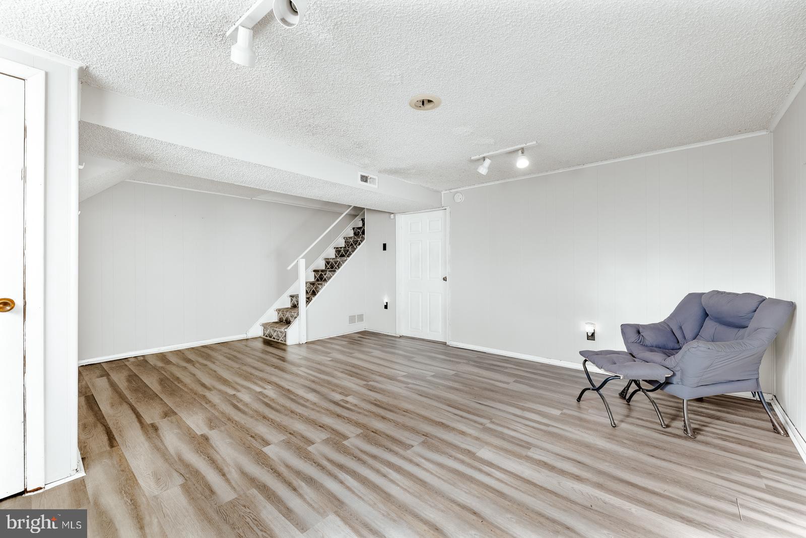 MILLBROOK - Residential